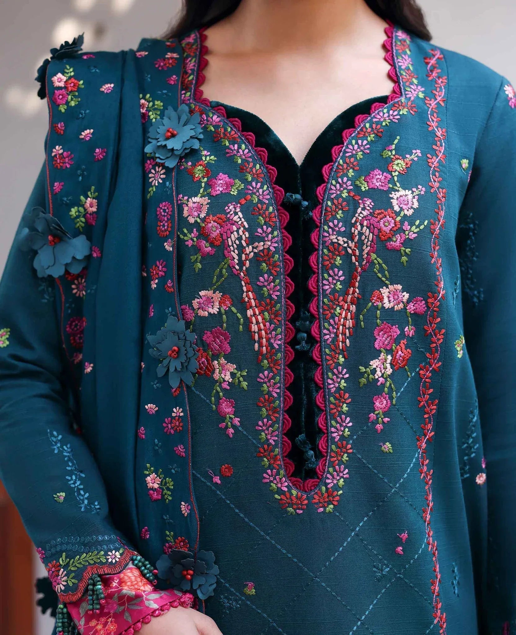 Republic Womenswear | Amaris Luxury Shawl 25 | Evania - Rang-e-Khaas