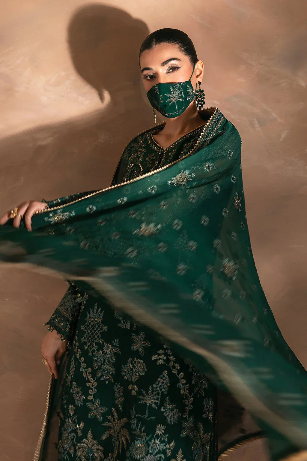 Flossie | Laconic Formals | FE - 901 A - Rang-e-Khaas