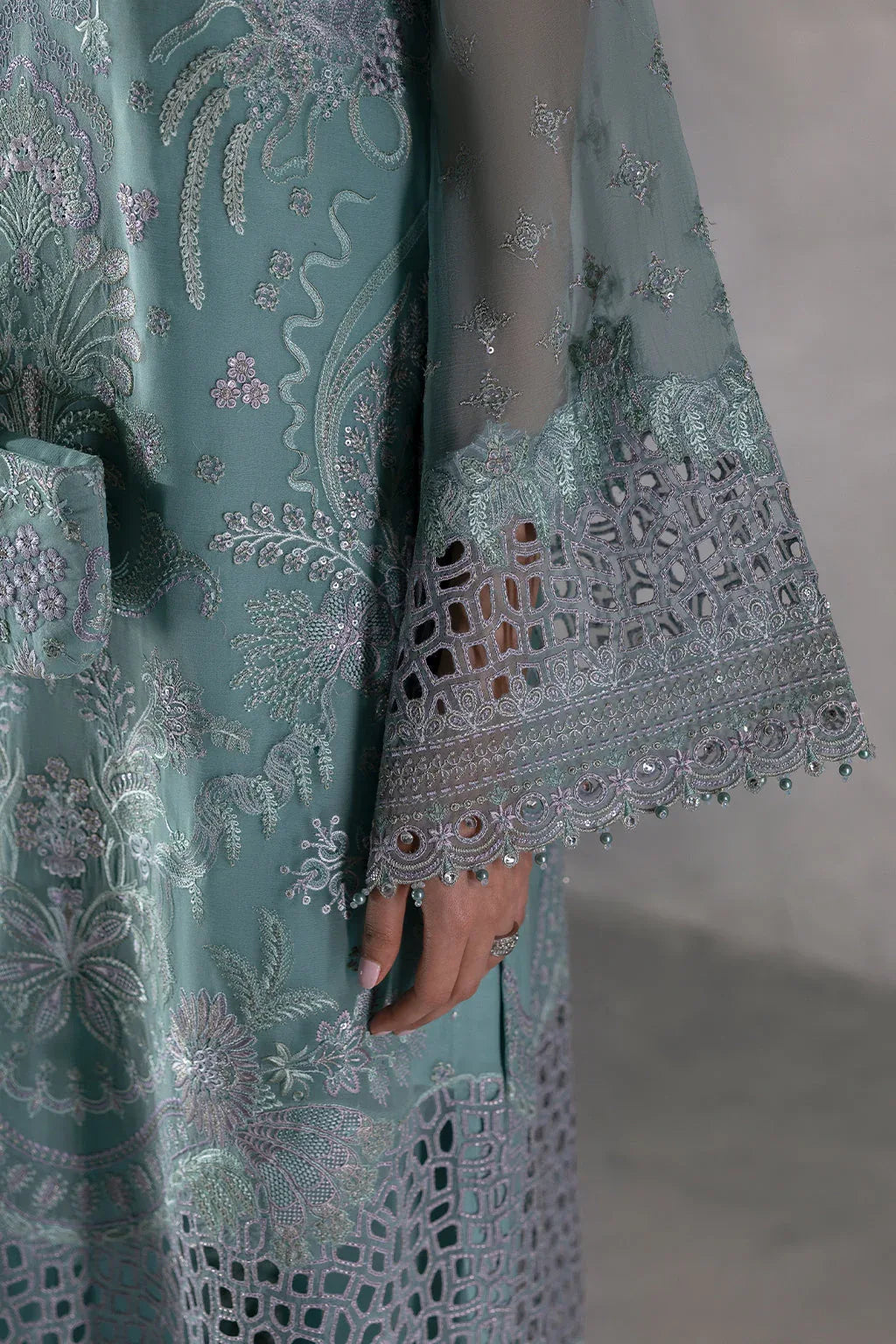 Flossie | Laconic Formals | FE - 905 A - Rang-e-Khaas