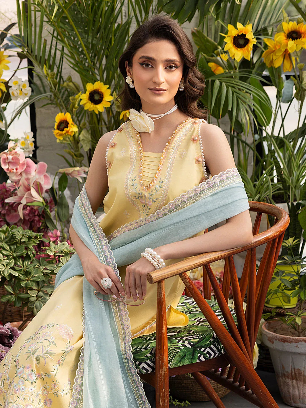 Izel | Meadow Muse Embroidered Lawn 25 | FLEURIS - Rang-e-Khaas
