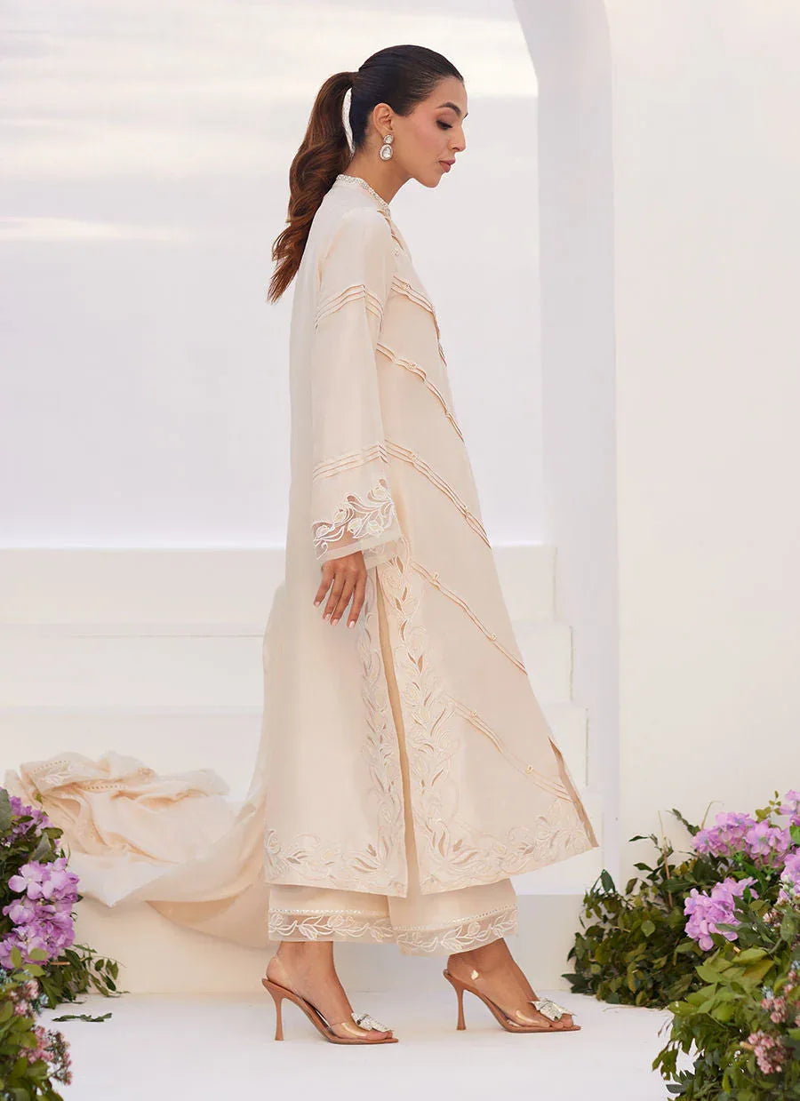 Farah Talib Aziz | Zaza Luxe Pret 24 | TISELE IVORY PLEATED RAW SILK SHIRT AND DUPATTA - Rang-e-Khaas