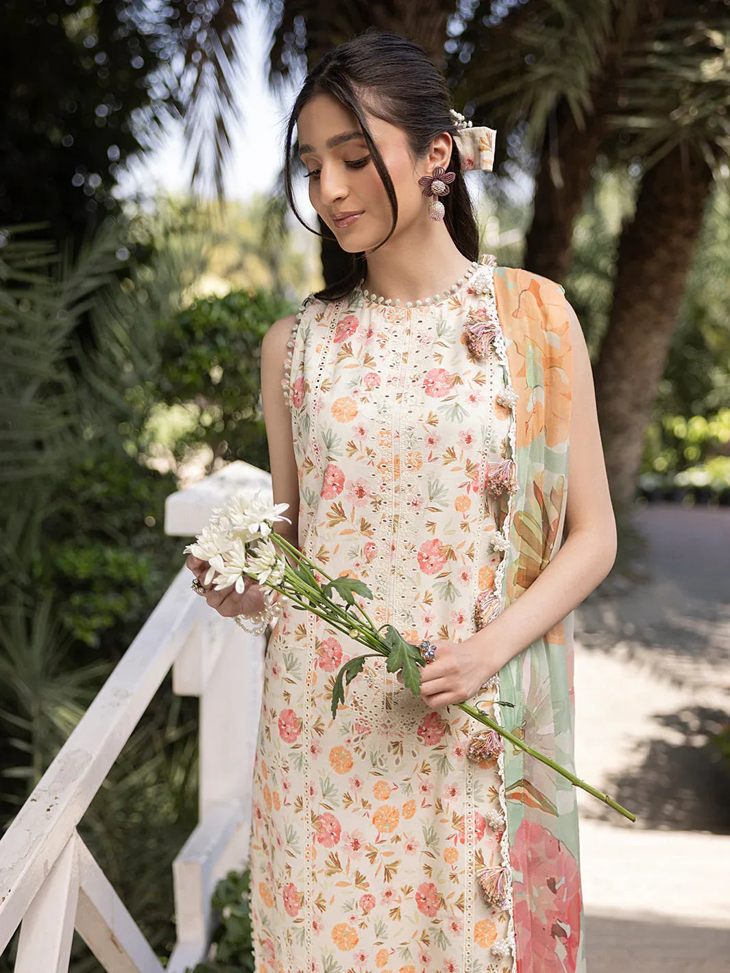 Izel | Oh Spring Lawn 25 | FLORA (A) - Rang-e-Khaas