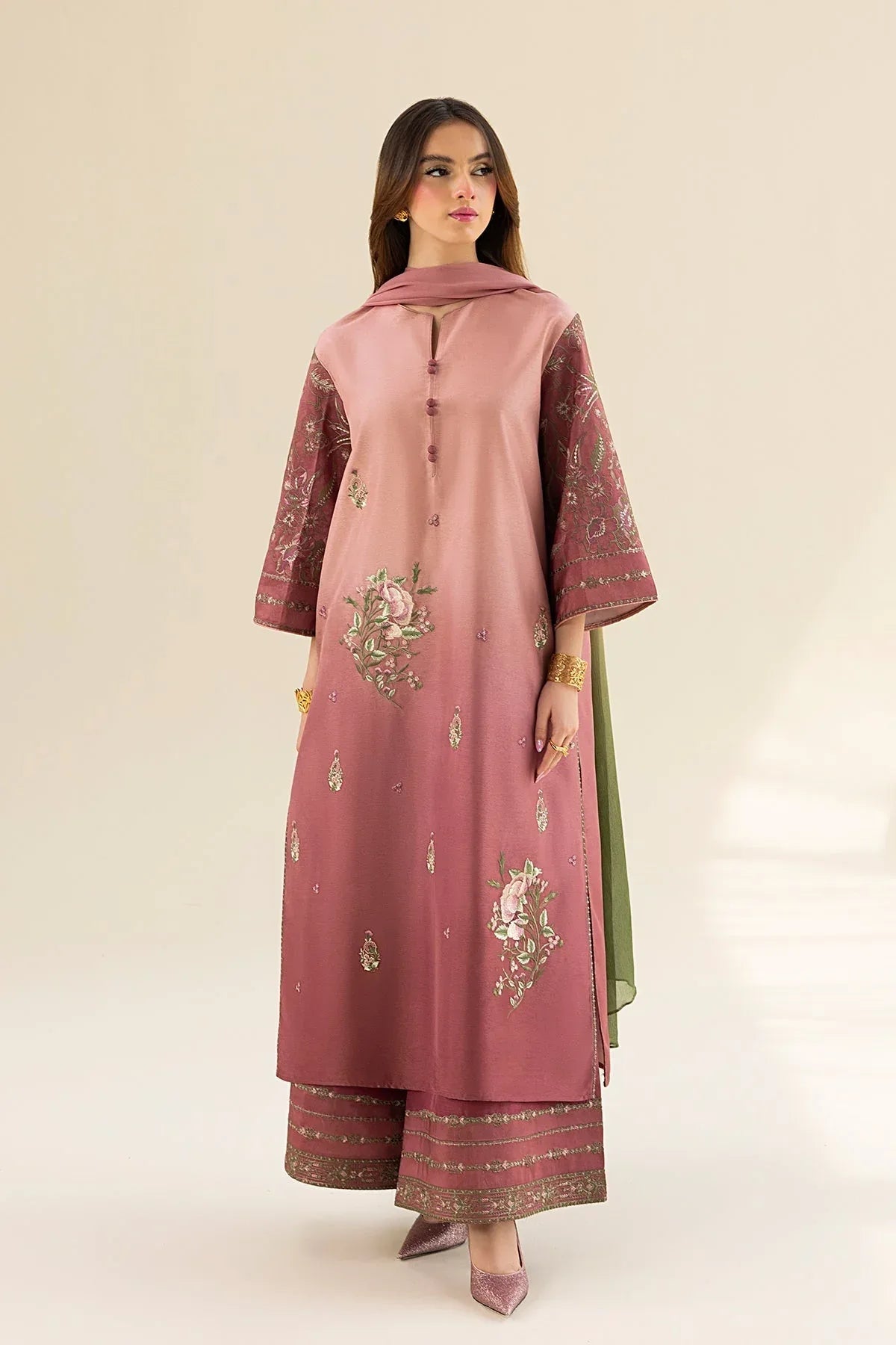 Erum Khan | Lillia Summer Edit | Vintage Rose - Rang-e-Khaas