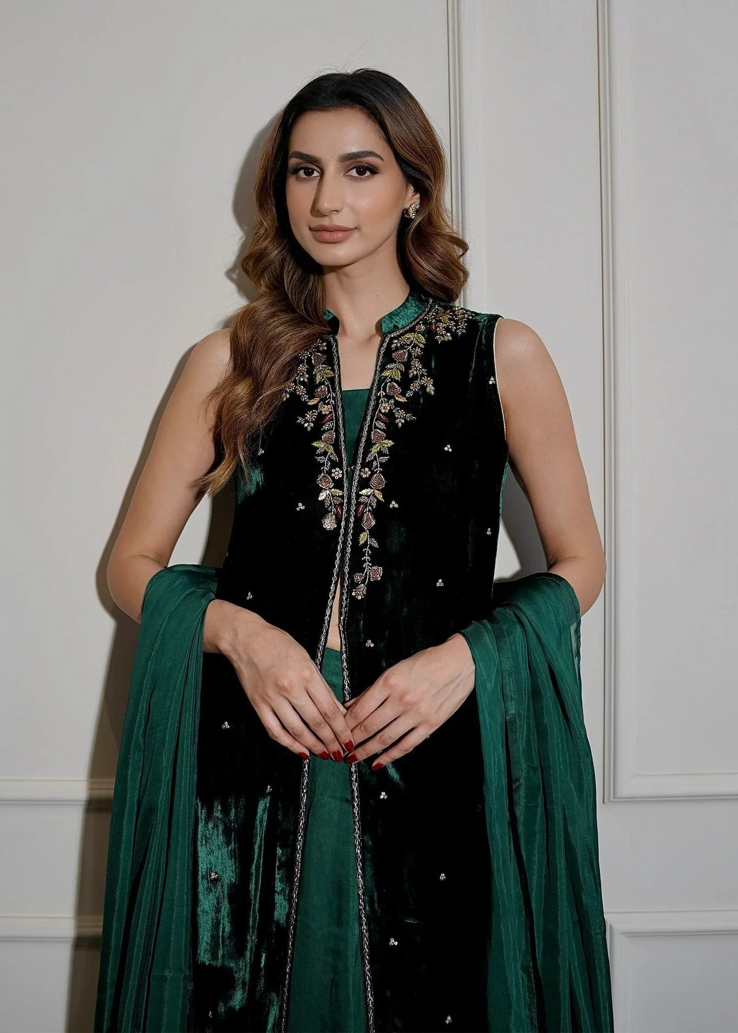 Mahum Asad | Voila Velvets | Emerald - Rang-e-Khaas