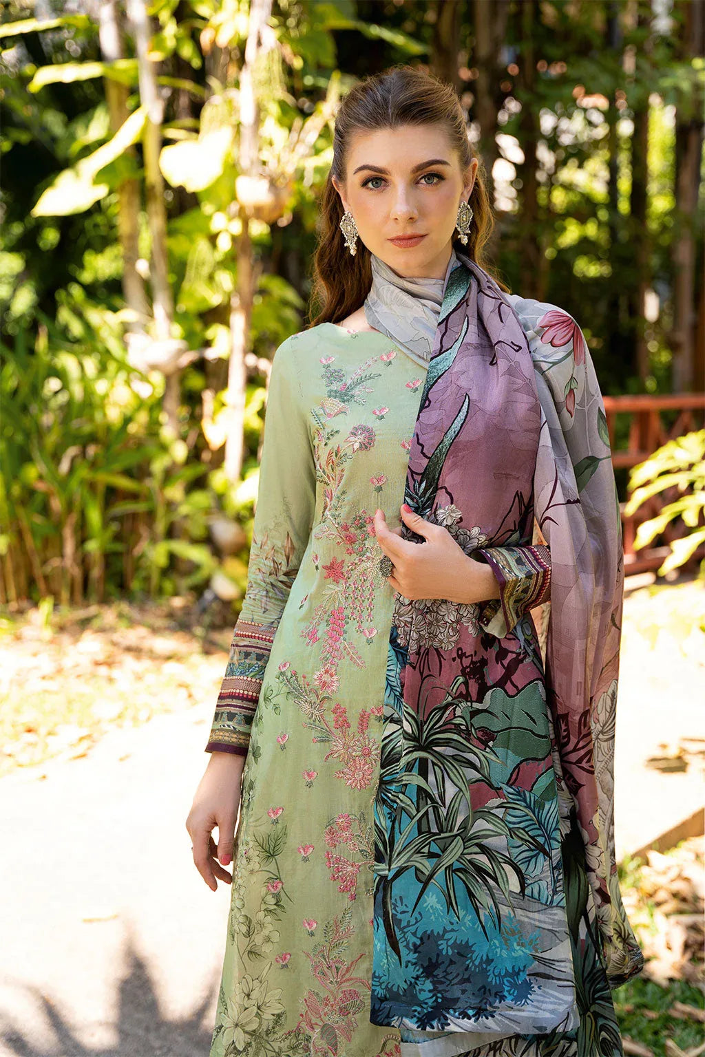 Ramsha | Ghazal Luxury Lawn | G-304 - Rang-e-Khaas
