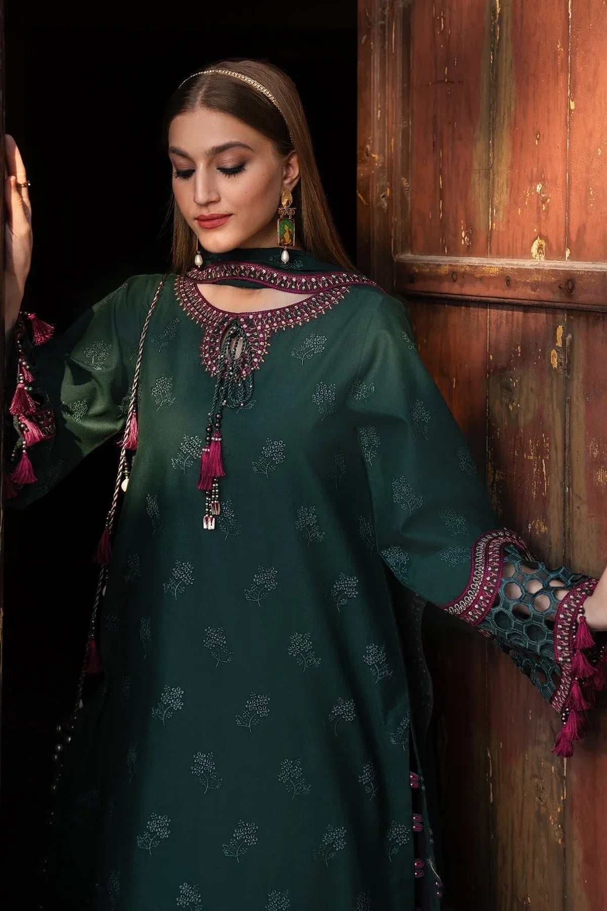 Alizeh | Rawayat Luxury Lawn 24 | Nafisa - Rang-e-Khaas