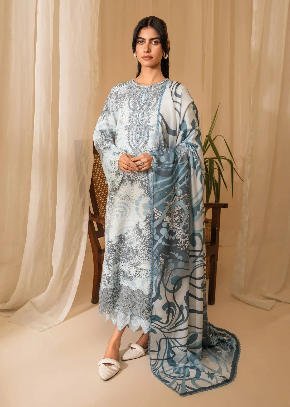 Nureh | Shades of Winter | ELINA (AZ-10) - Rang-e-Khaas