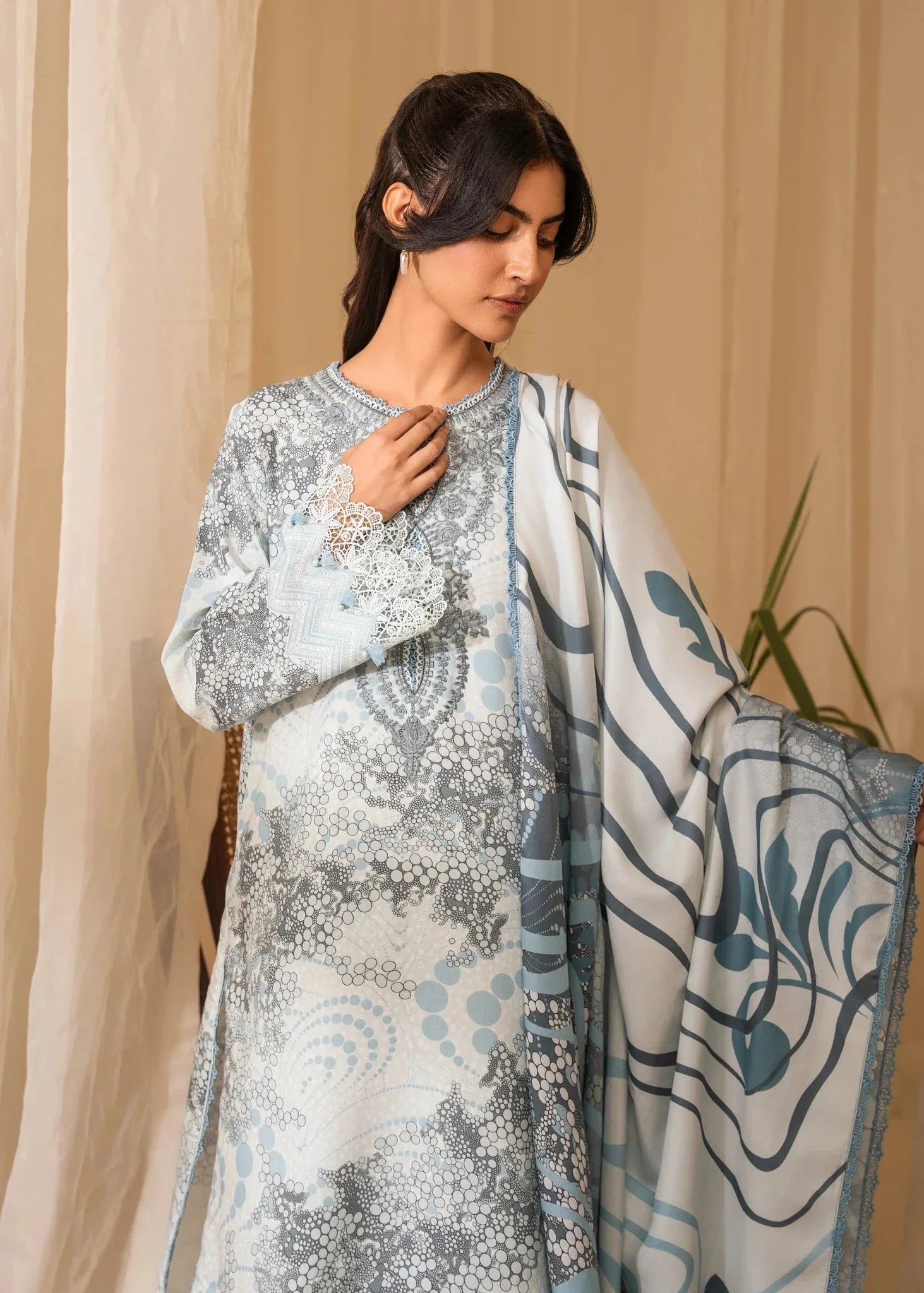Nureh | Shades of Winter | ELINA (AZ-10) - Rang-e-Khaas