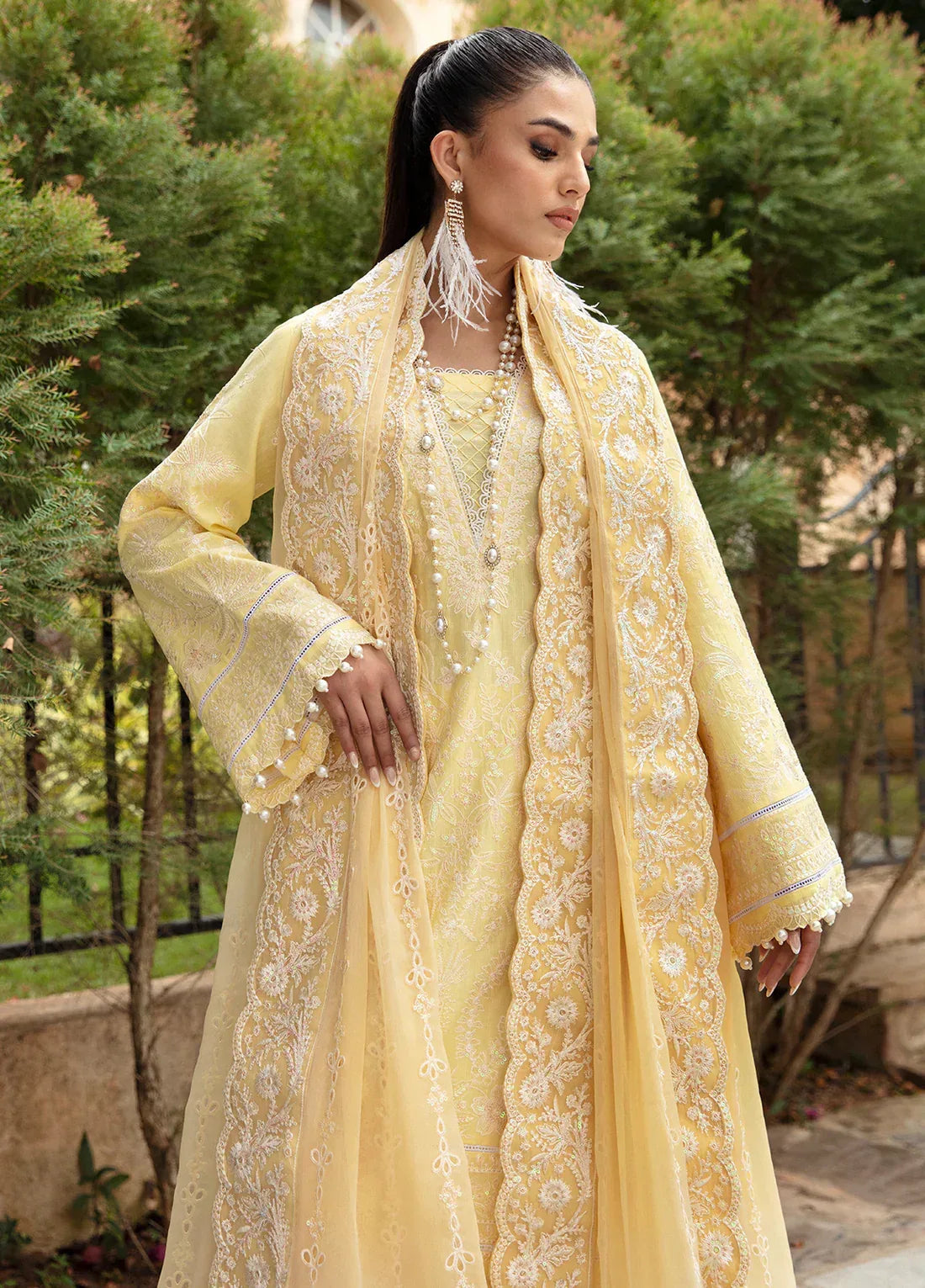 Gulaal | Luxury Lawn 24 | VALERIA (GL-LL-24V1-01) - Rang-e-Khaas