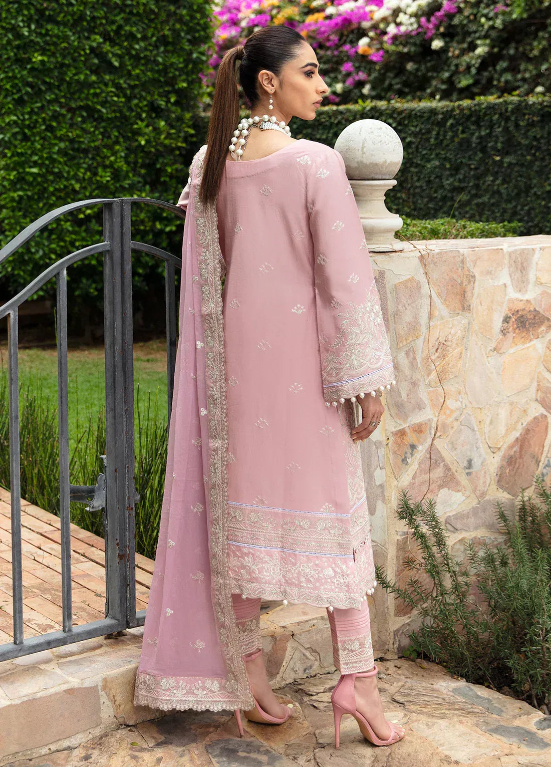 Gulaal | Luxury Lawn 24 | EMELIA (GL-LL-24V1-03) - Rang-e-Khaas