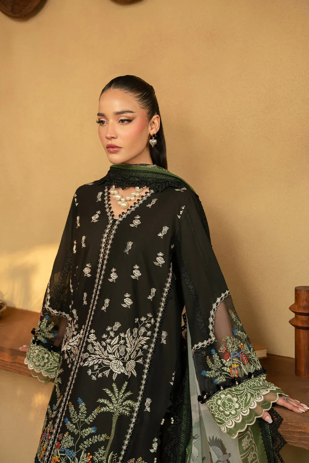 Saira Rizwan | Luxury Lawn 25 | MARY-SRL25-07 - Rang-e-Khaas
