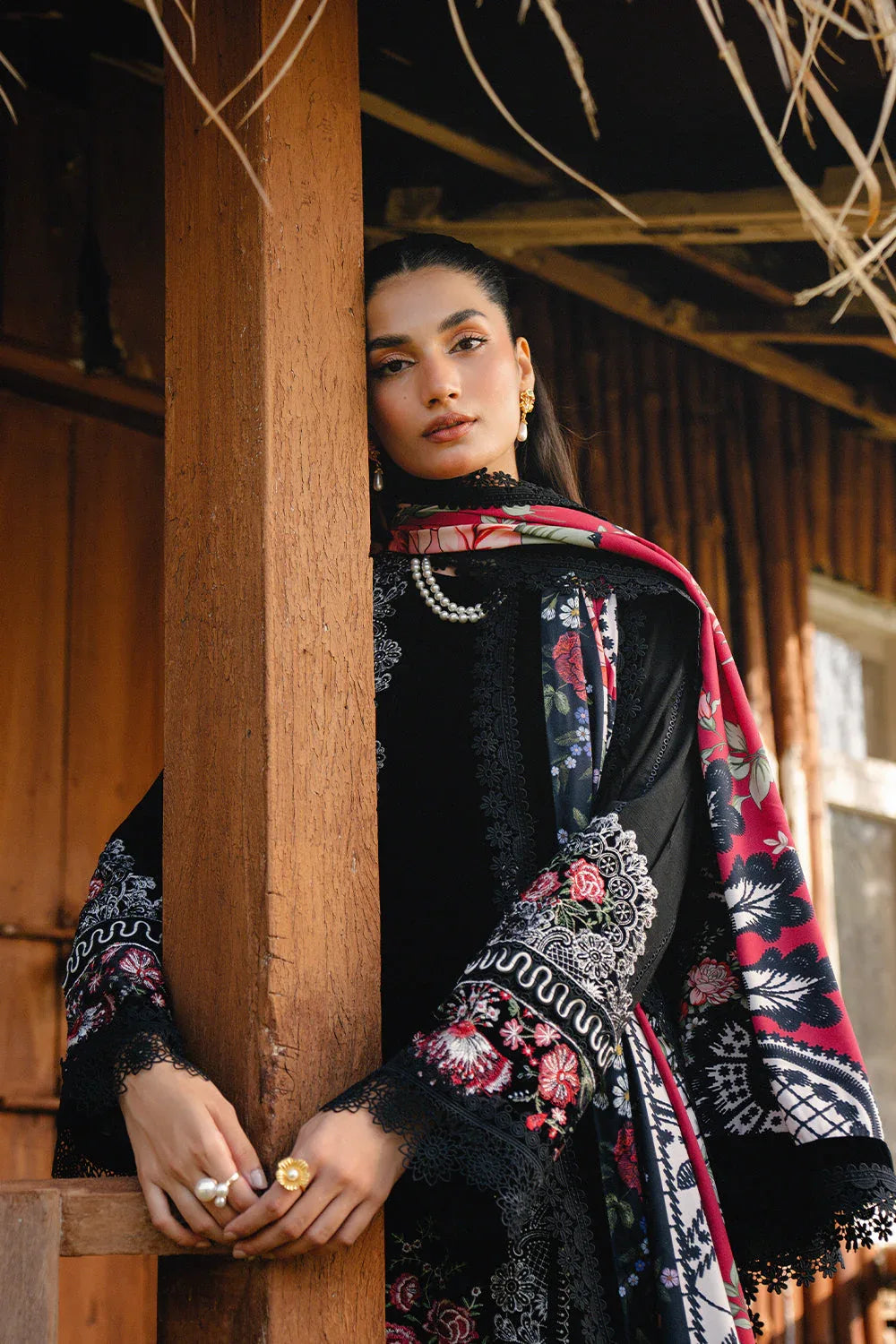 Saira Rizwan | Winter 2024 | REVNA-SRW24-08 - Rang-e-Khaas