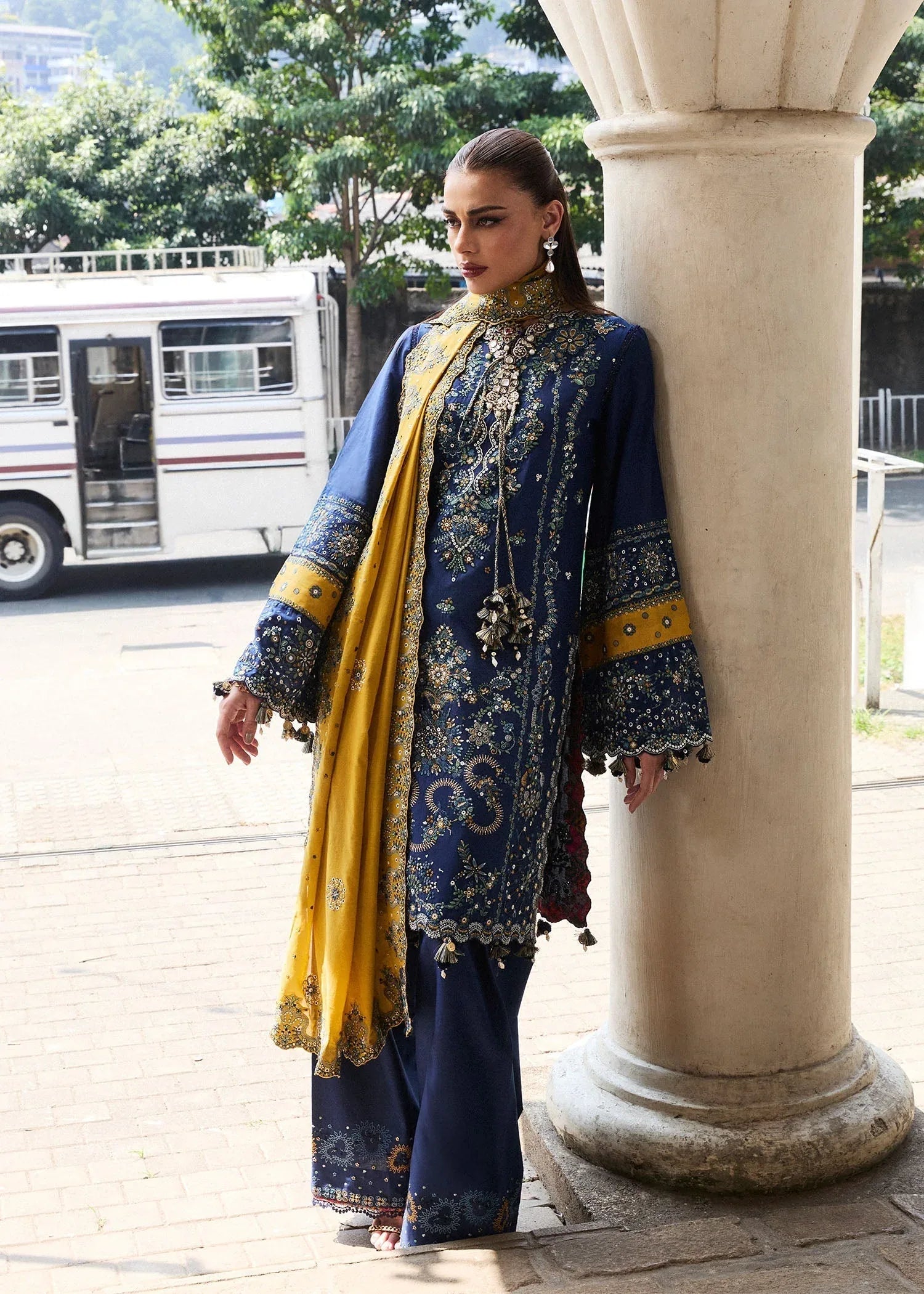 Hussain Rehar | Luxury Lawn 25 | Riviera - Rang-e-Khaas