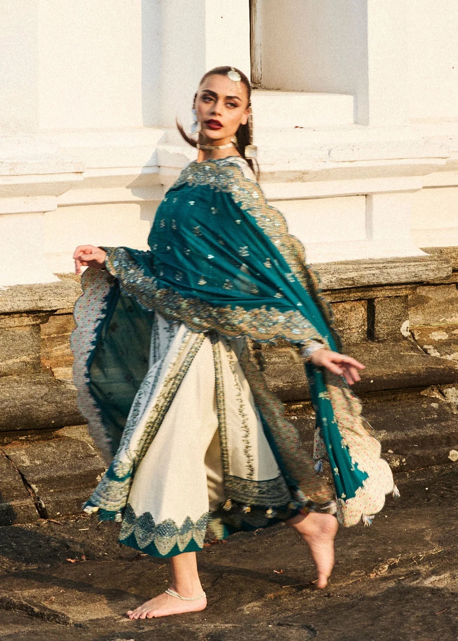 Hussain Rehar | Luxury Lawn 25 | Veil - Rang-e-Khaas