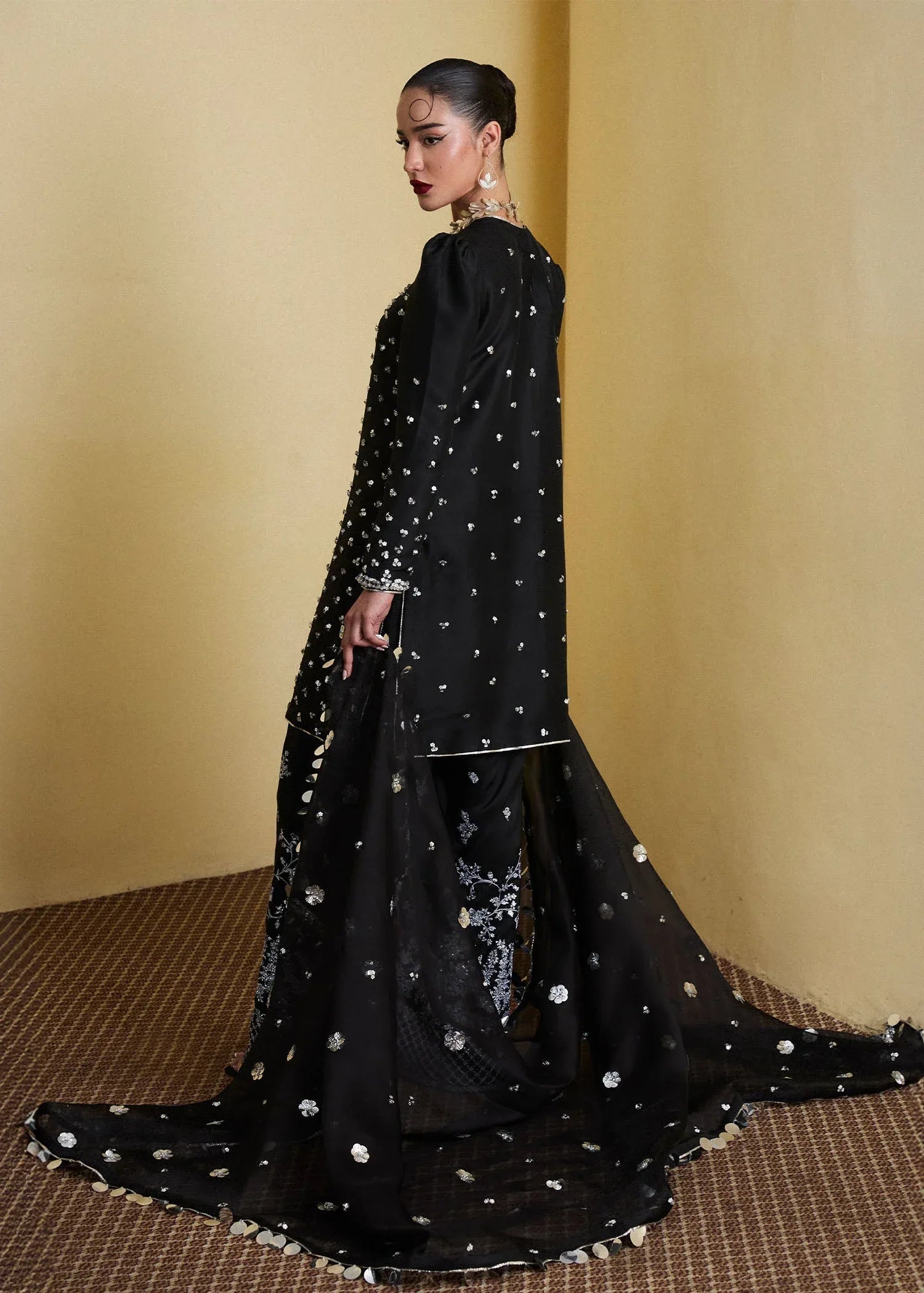 Hussain Rehar | SS Luxury Pret 25 | Kiara - Rang-e-Khaas