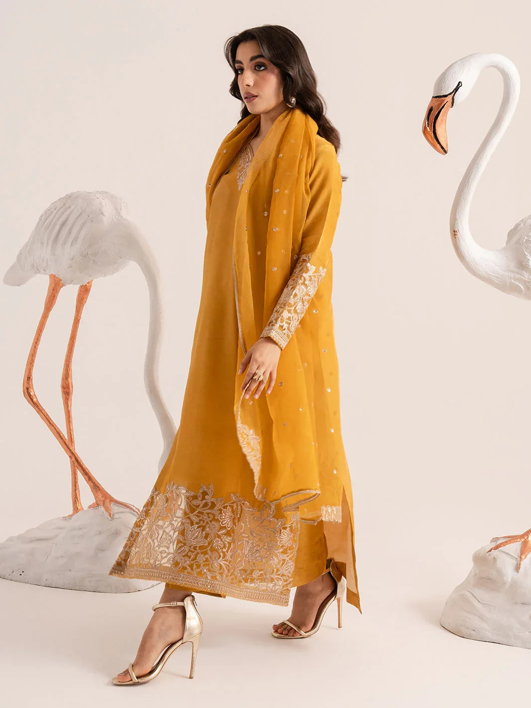Izel | The Silk Chapter | Honeydew - Rang-e-Khaas