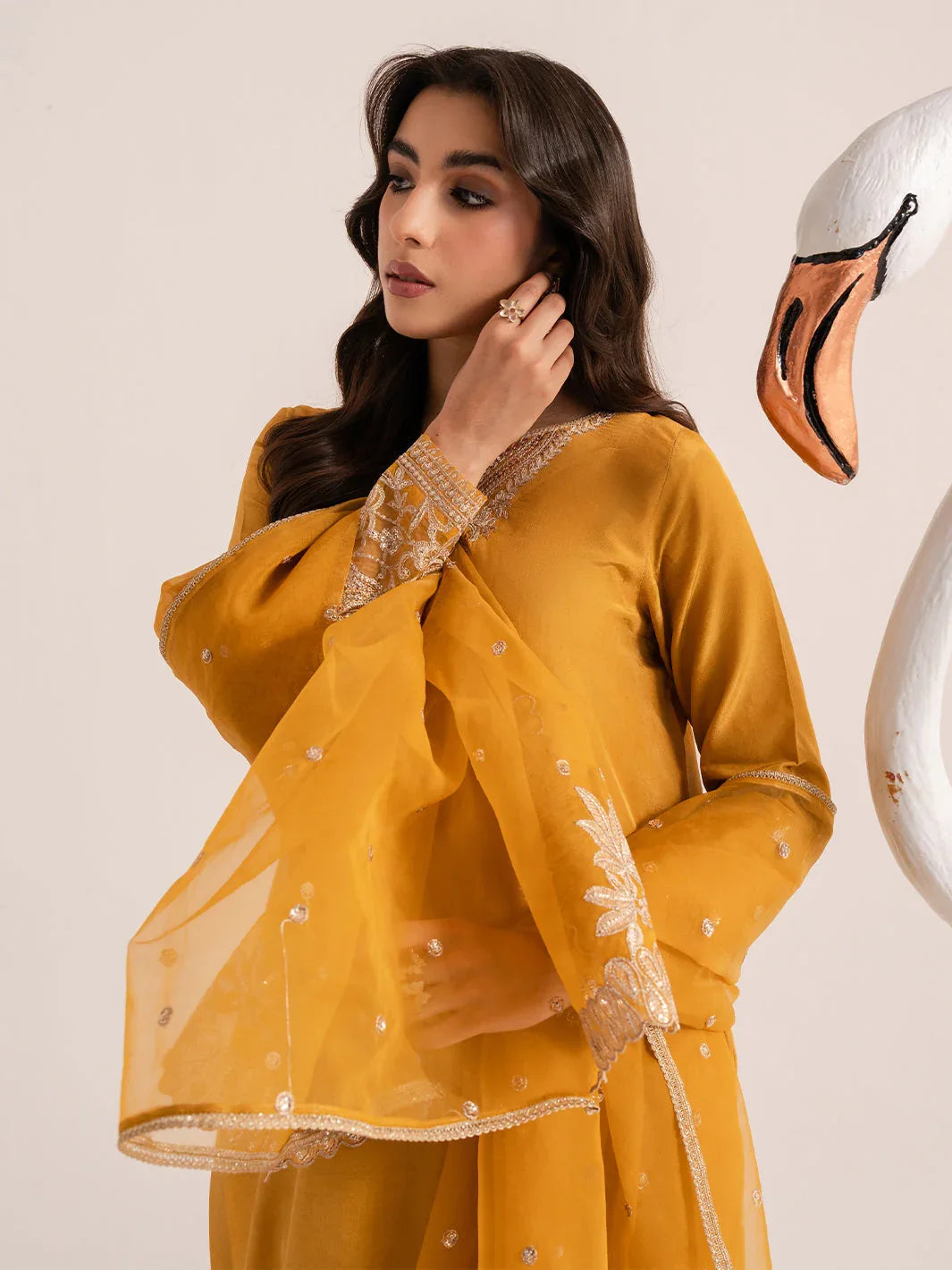 Izel | The Silk Chapter | Honeydew - Rang-e-Khaas