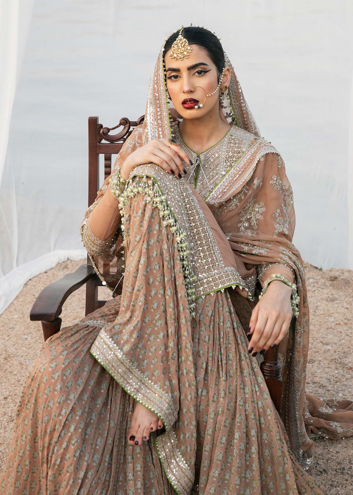Hussain Rehar -Paar- HRR22F Aabroo
