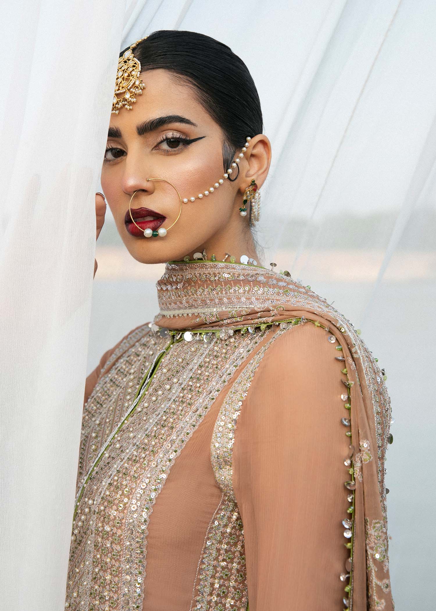Hussain Rehar -Paar- HRR22F Aabroo
