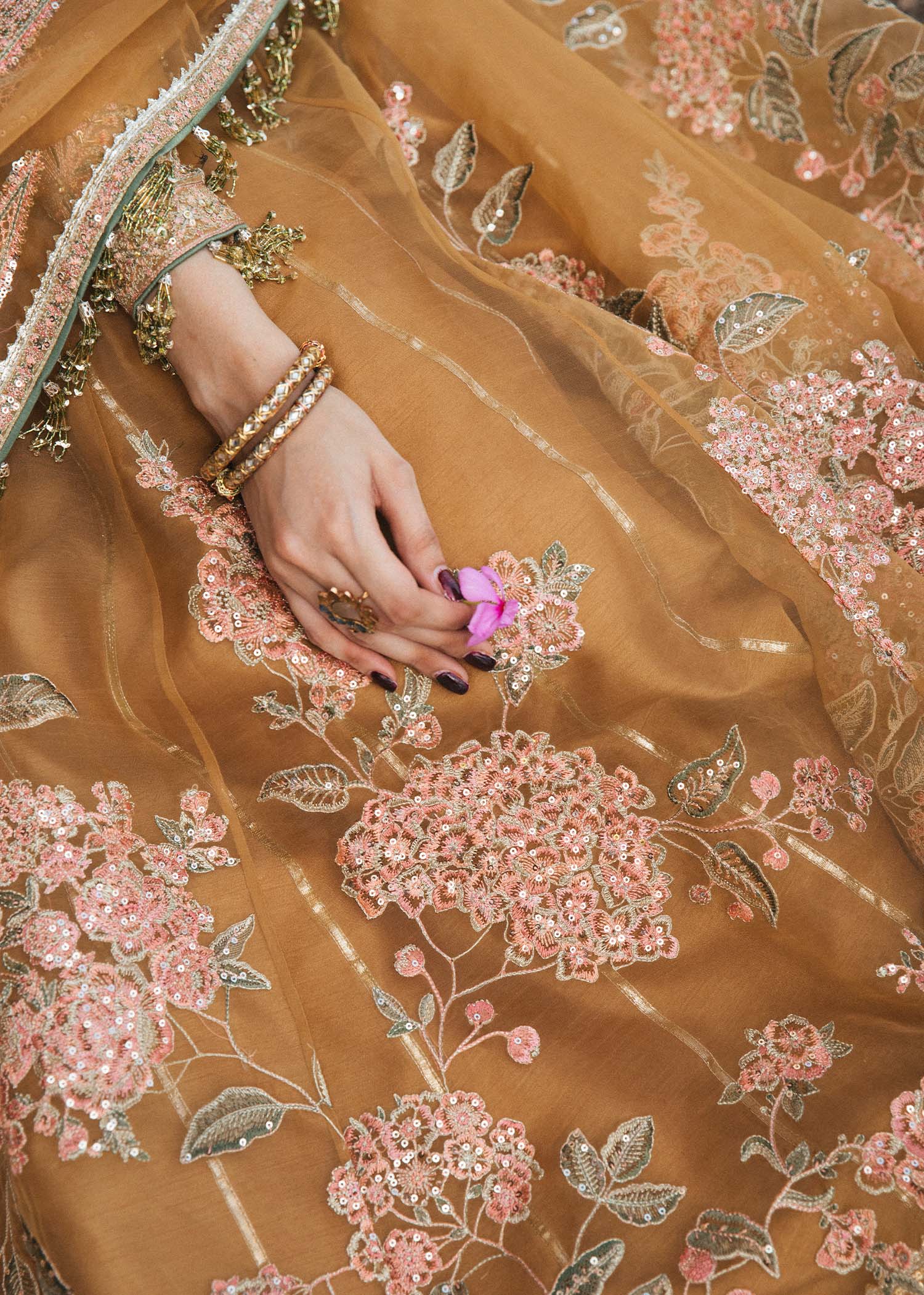 Hussain Rehar -Paar- HRR22F Sehar