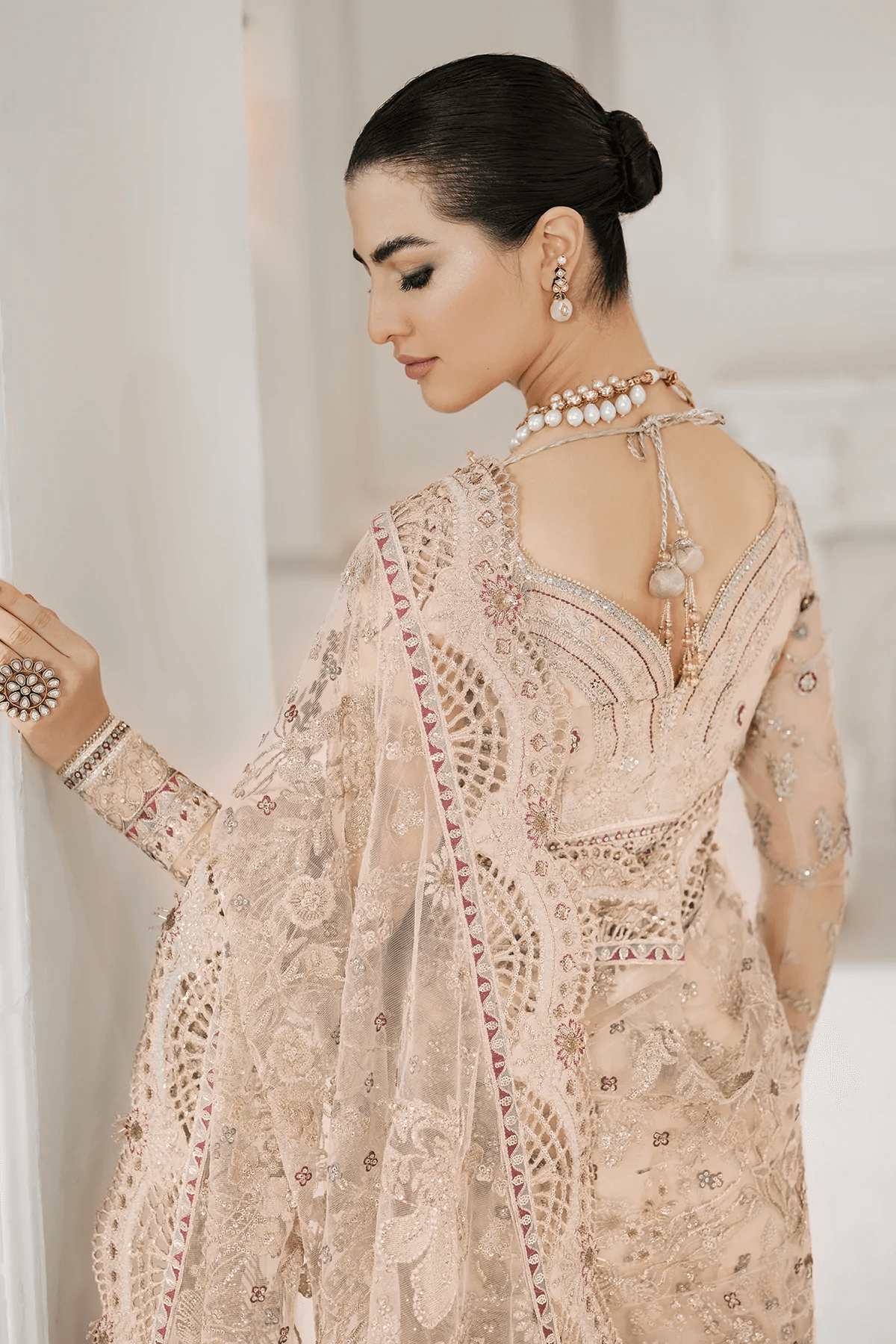 BAROQUE Chantelle CH10-D01 – Wedding Collection
