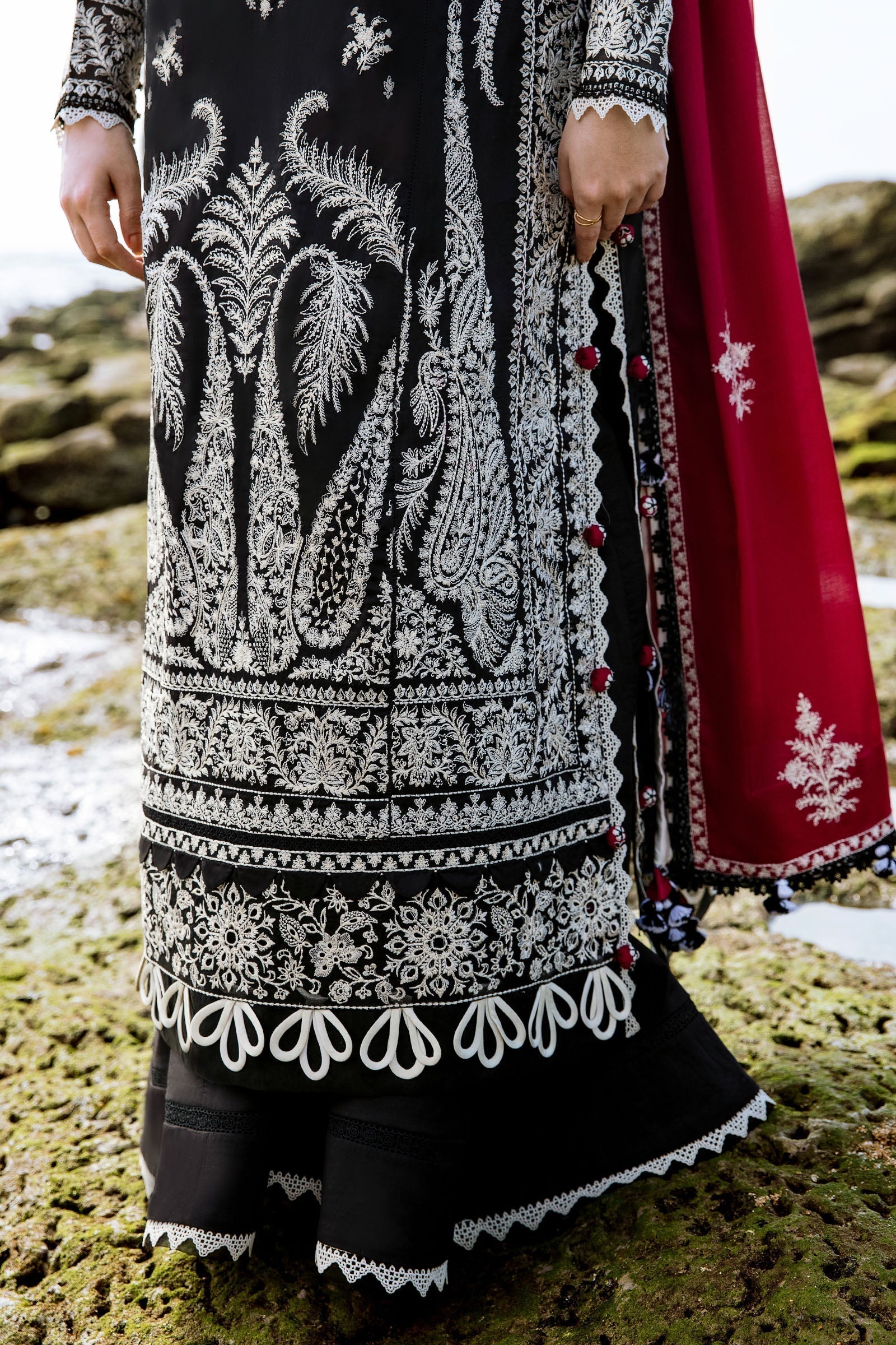 ZAHA LUXURY LAWN ISKELE (ZL23-01 A)