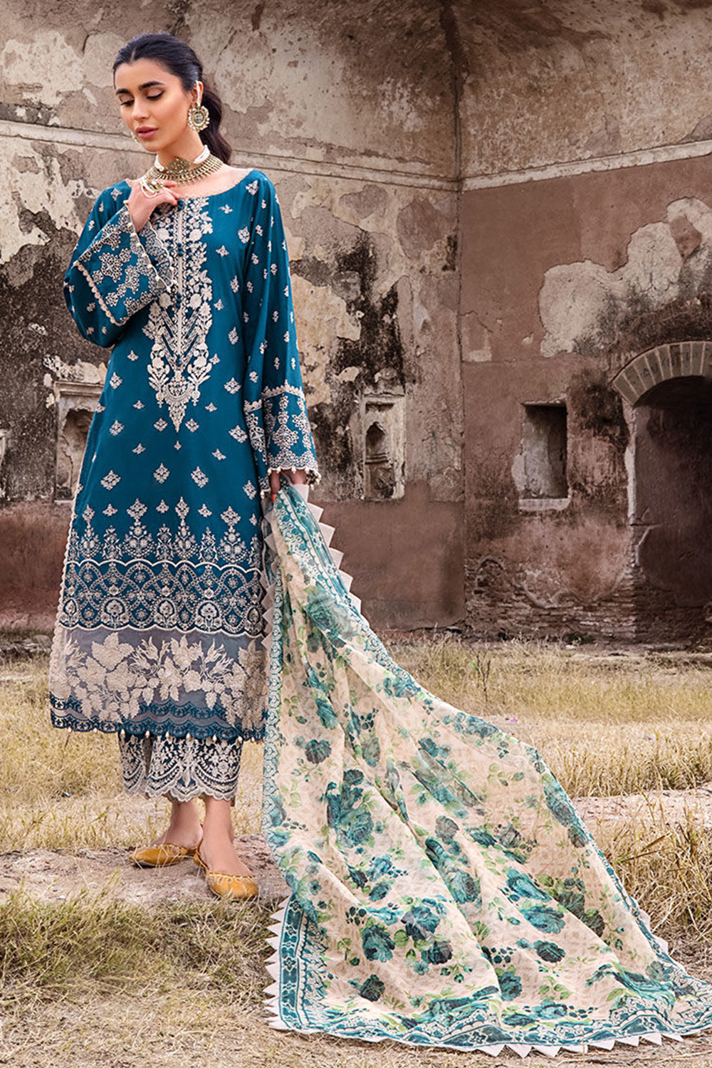 Zainab Chottani Chikankari Luxury Lawn Collection '23 - TC-202 - AZAL 1-A