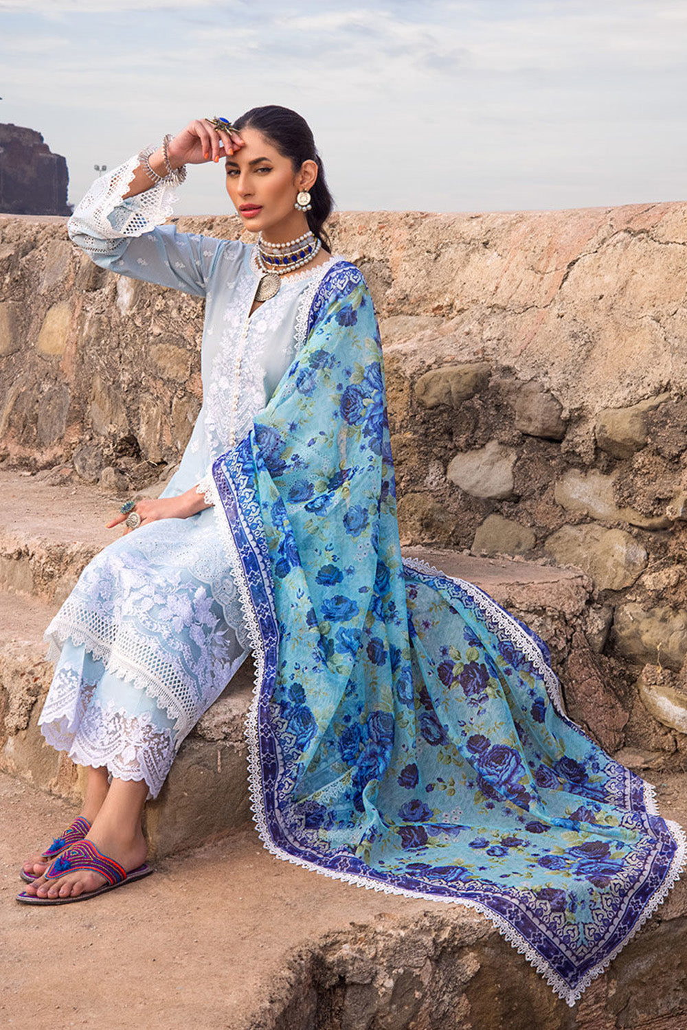 Zainab Chottani Luxury Chikankari Lawn Collection 2022 - AZAL 1-B - TC-71