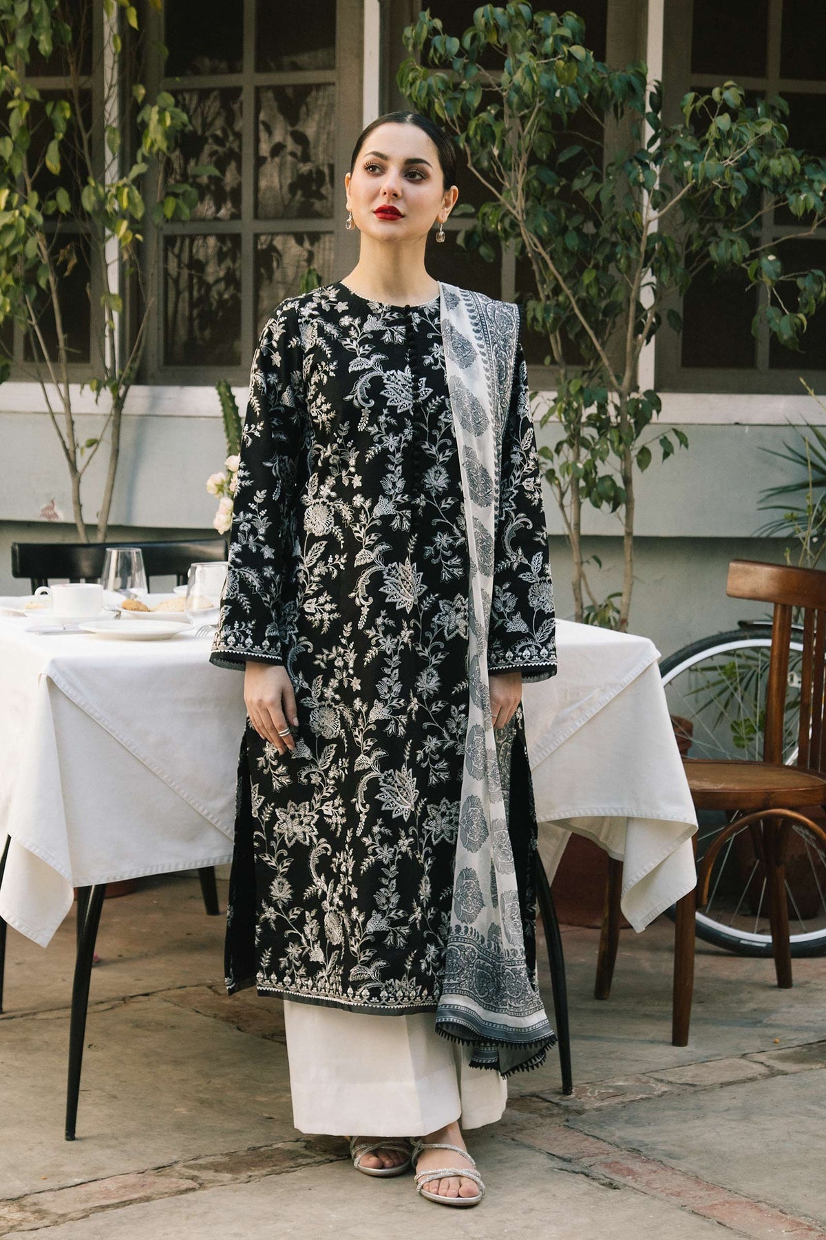 Qalamkar – SP-18 MARIA – LUXURY LAWN’23