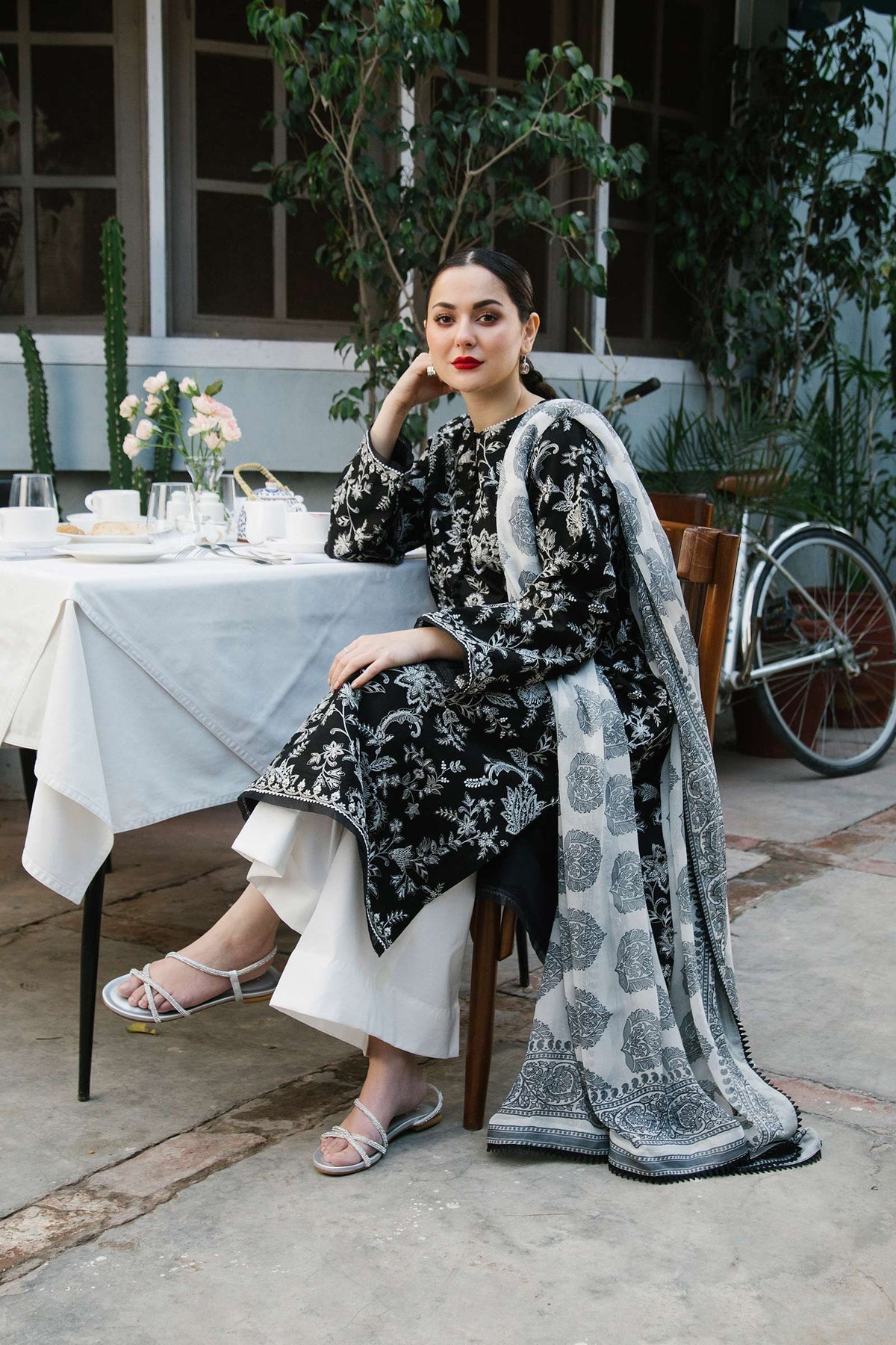 Qalamkar – SP-18 MARIA – LUXURY LAWN’23