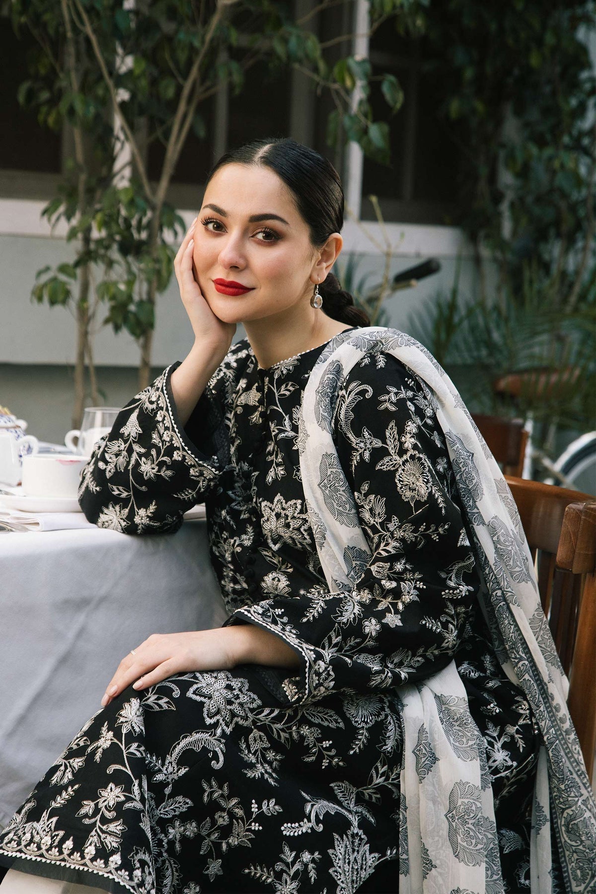 Qalamkar – SP-18 MARIA – LUXURY LAWN’23