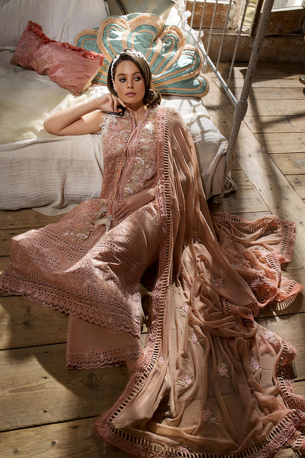 SOBIA NAZIR DESIGN 15B LUXURY LAWN 2023