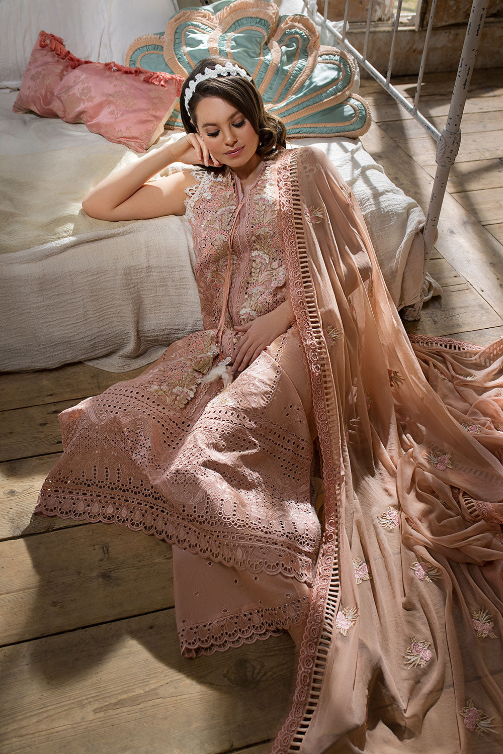 SOBIA NAZIR DESIGN 15B LUXURY LAWN 2023