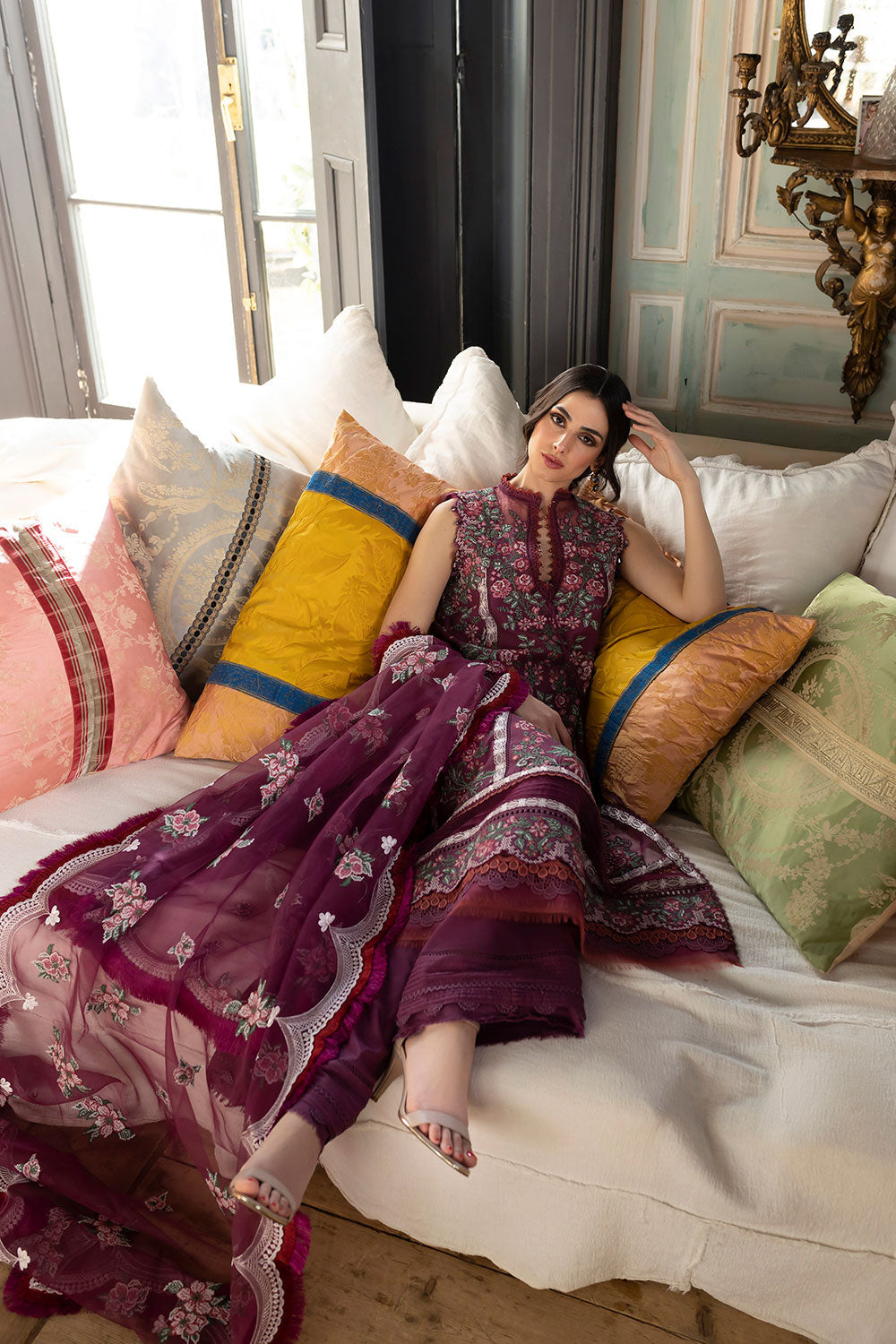 SOBIA NAZIR DESIGN 14B LUXURY LAWN 2023