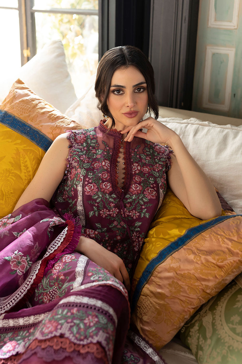 SOBIA NAZIR DESIGN 14B LUXURY LAWN 2023