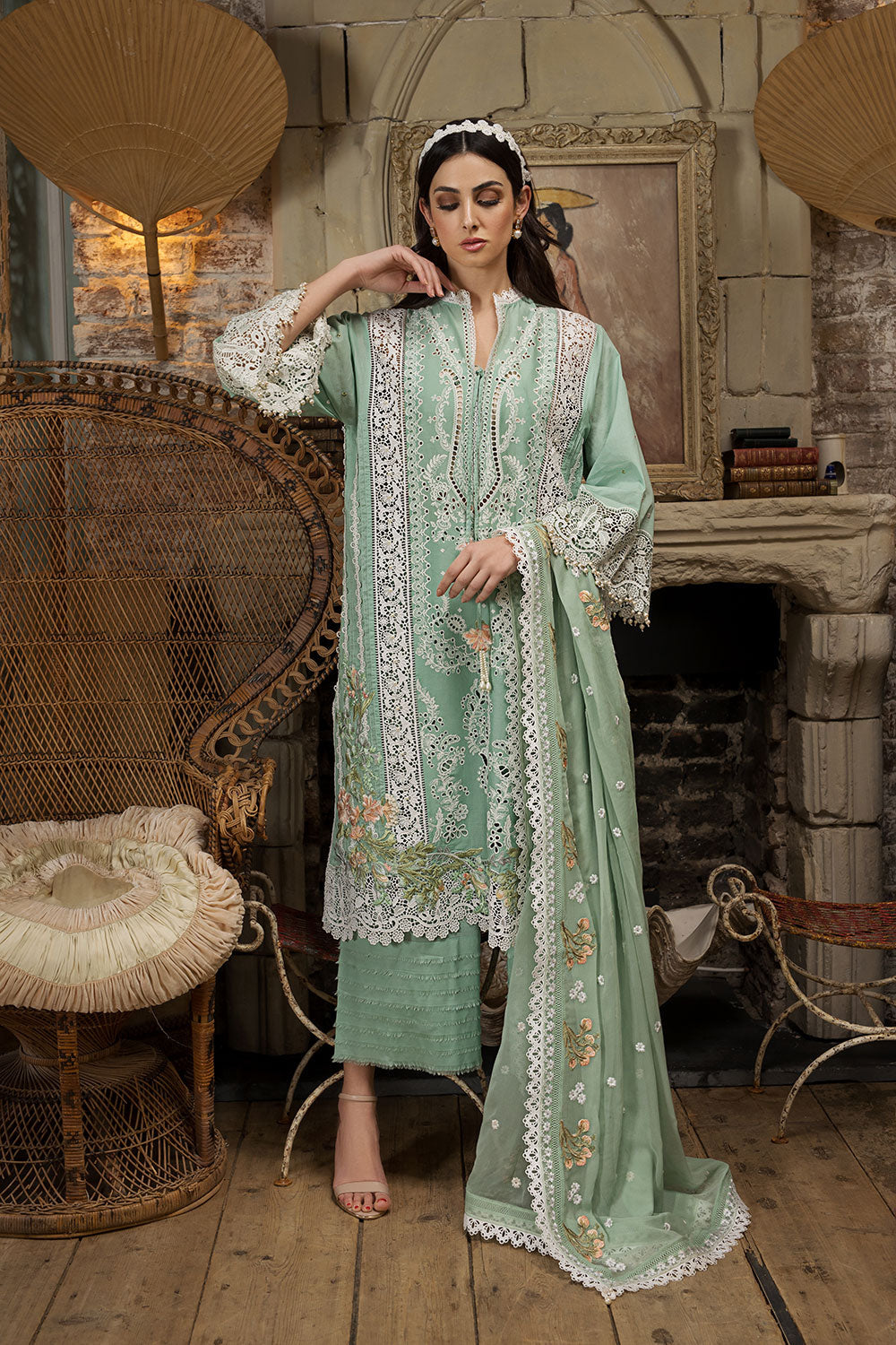 SOBIA NAZIR DESIGN 1A LUXURY LAWN 2023