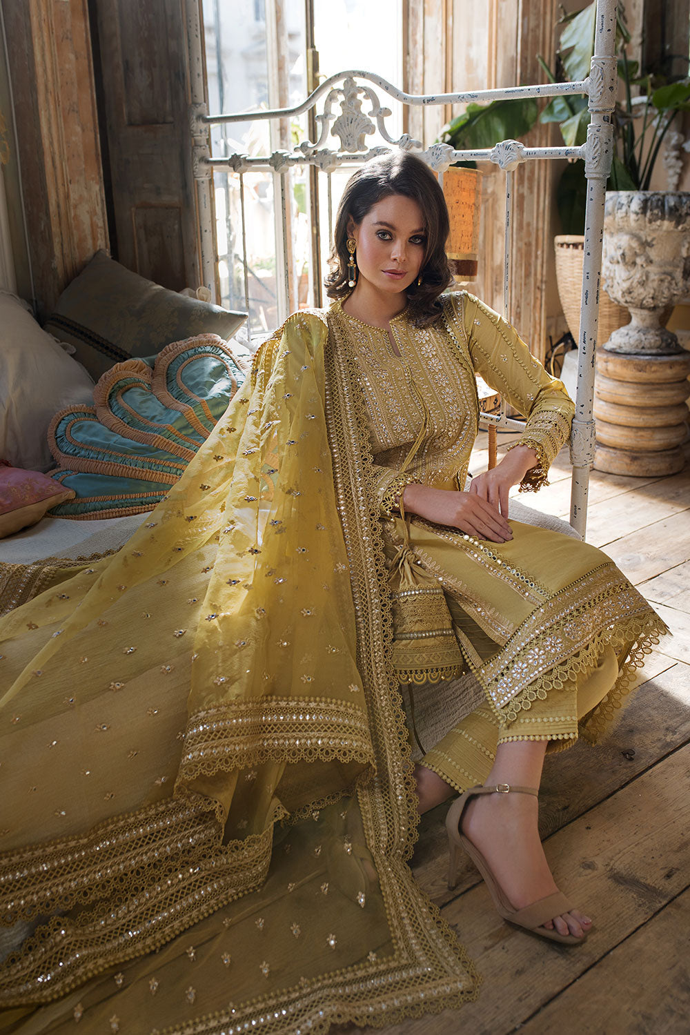 SOBIA NAZIR DESIGN 6A LUXURY LAWN 2023