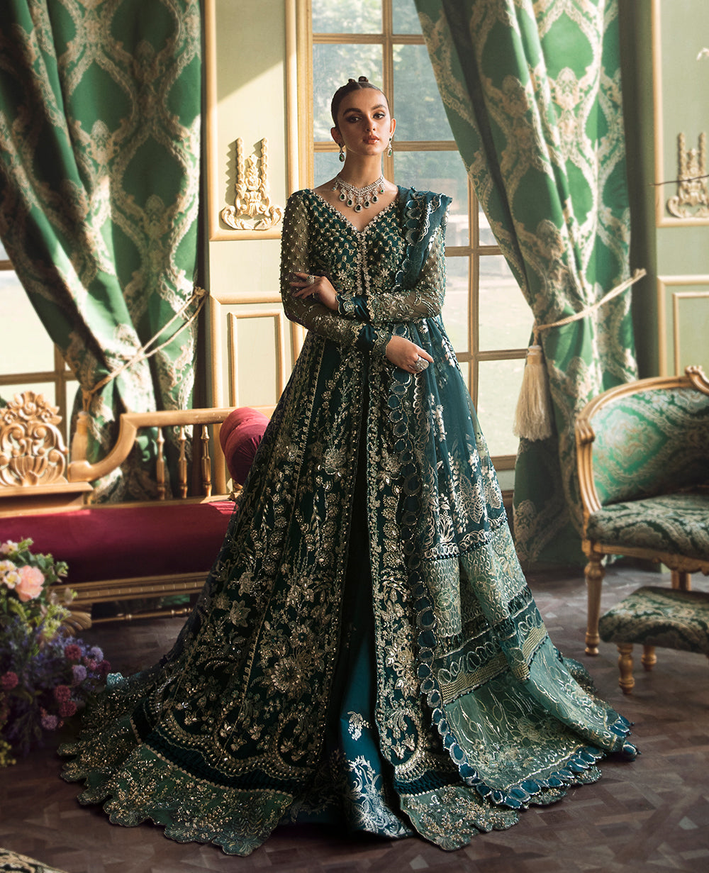 REPUBLIC WOMENSWEAR CLAIRE DE LUNE Une Jacinthe