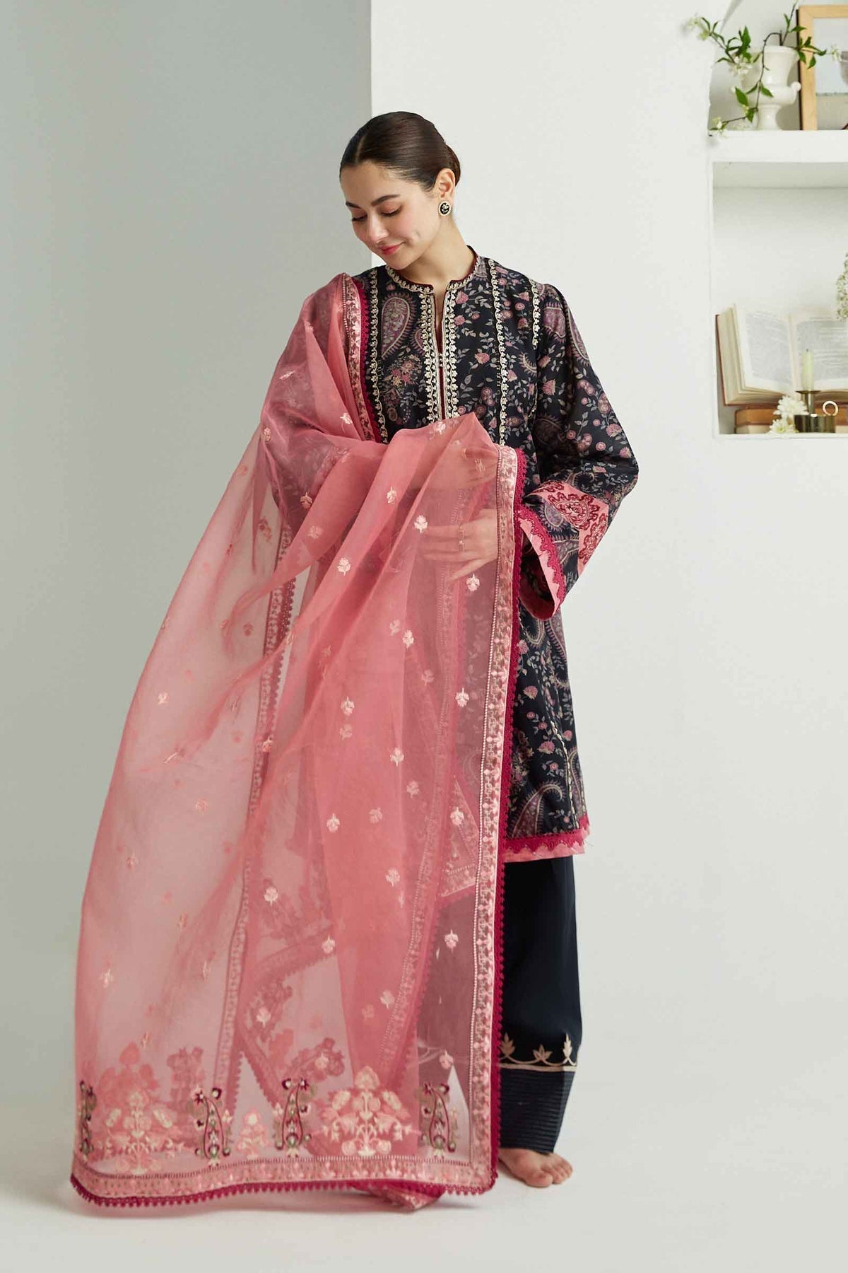 ZARA SHAHJAHAN-ZCE23-3B-COCO LAWN VOLUME ll 2023