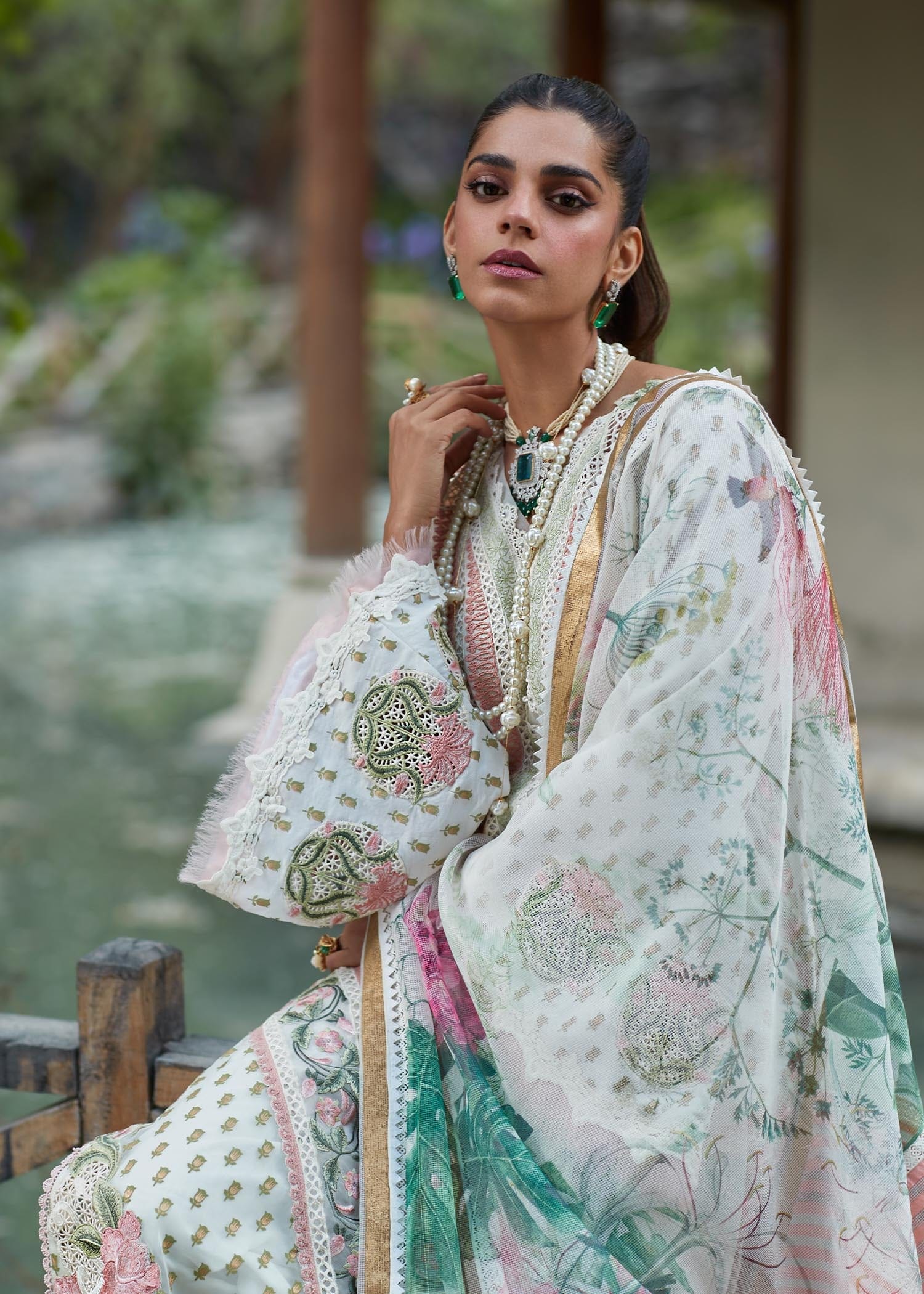 CRIMSON LUXE LAWN Shigar - D5 A Stitched