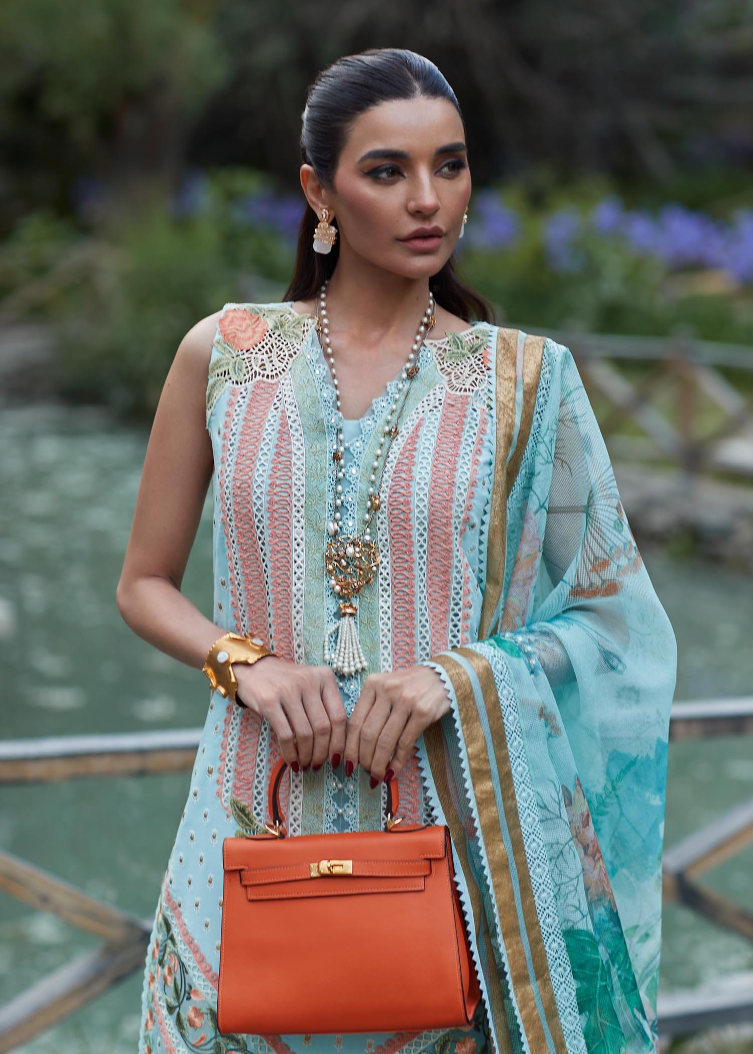 CRIMSON LUXE LAWN Shigar - D5 B