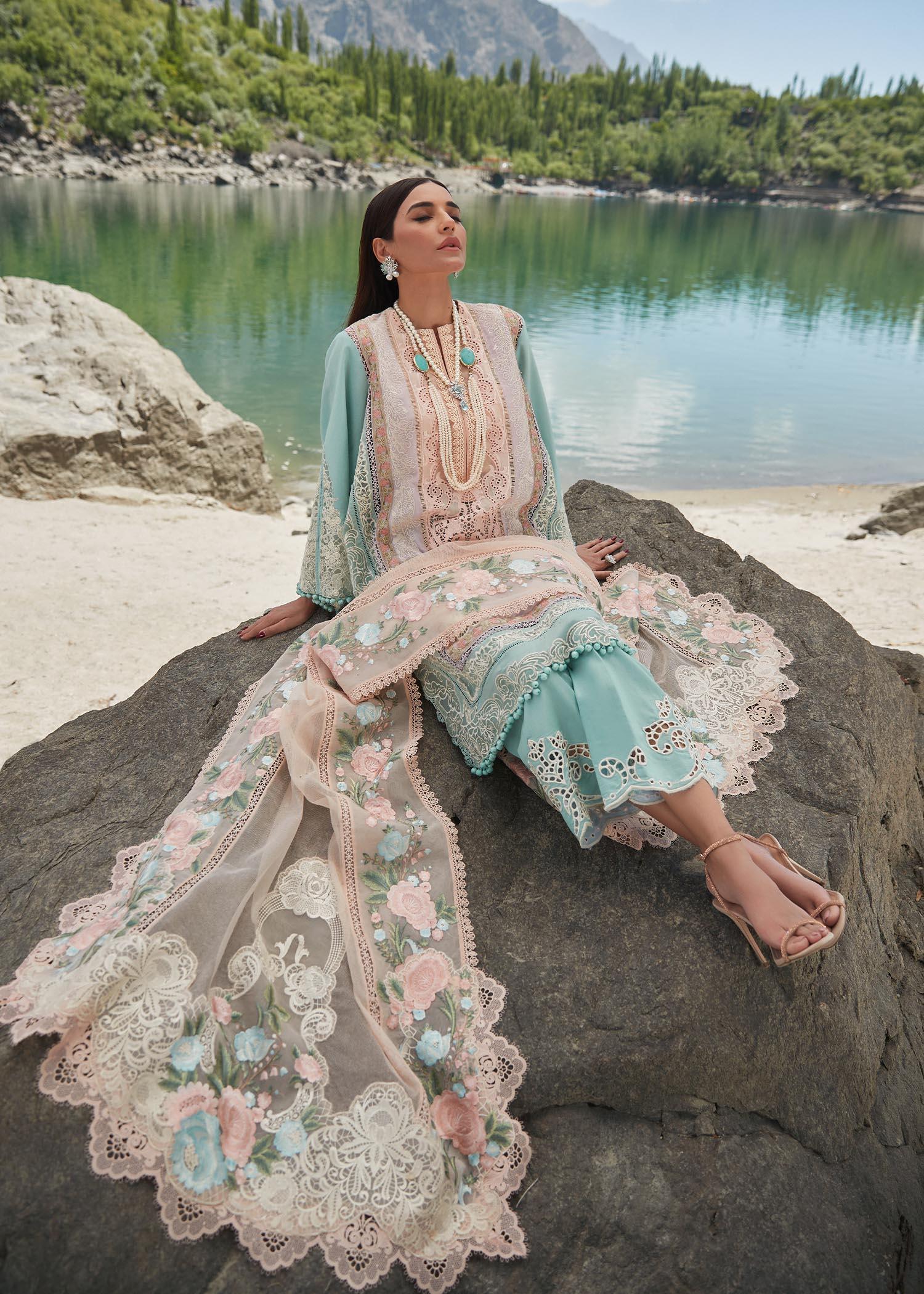 CRIMSON LUXE LAWN Mountain Love - D6 B STITCHED