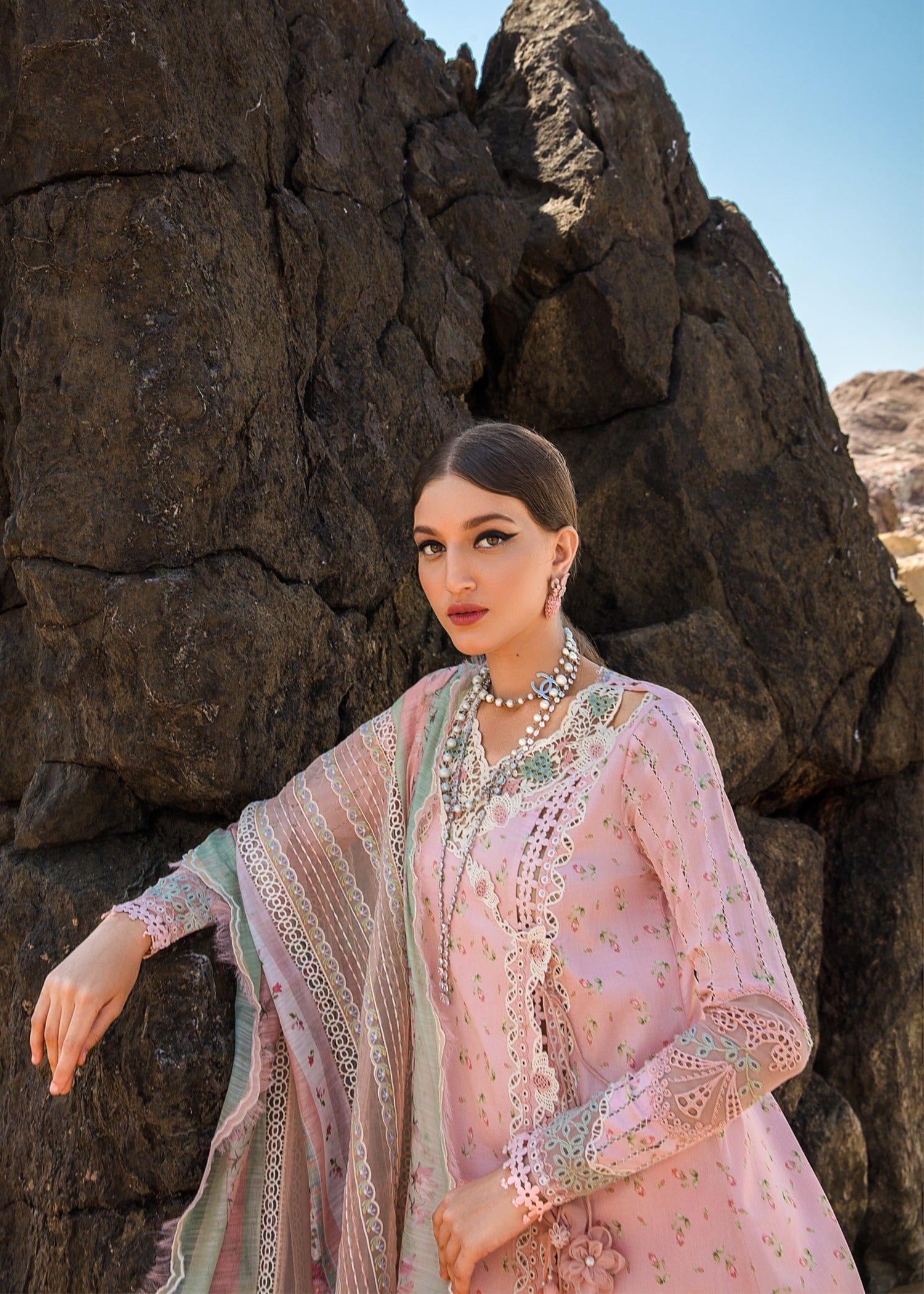 CRIMSON LUXURY LAWN SUMMER POSETTES - D2 A