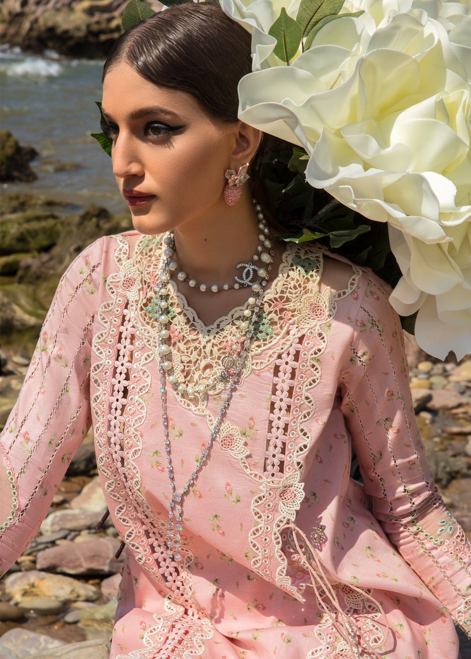 CRIMSON LUXURY LAWN SUMMER POSETTES - D2 A