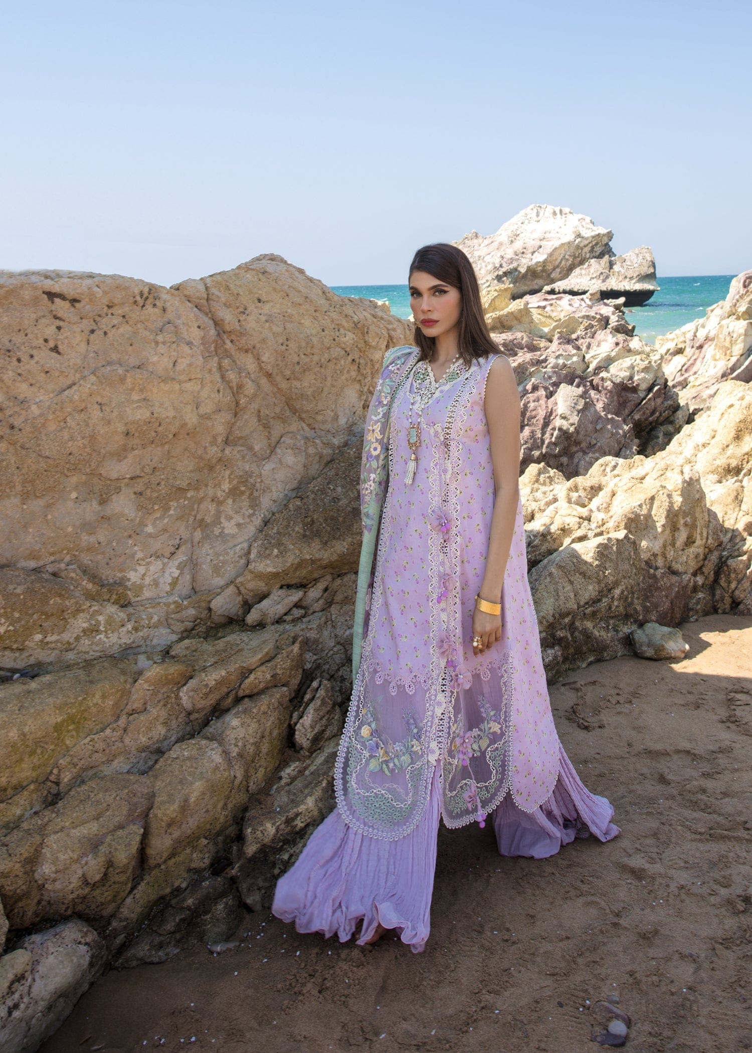 CRIMSON LUXURY LAWN SUMMER POSETTES - D2 B