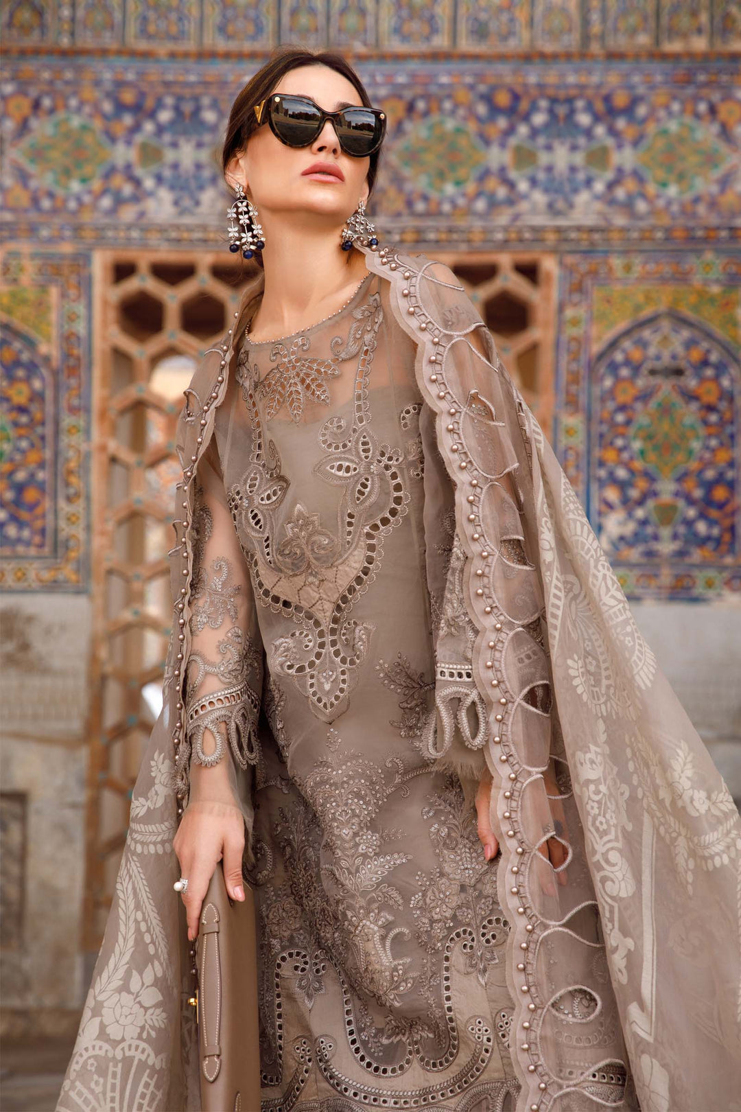 MARIA B EMBROIDED UNSTITCHED LAWN  D-2303-A