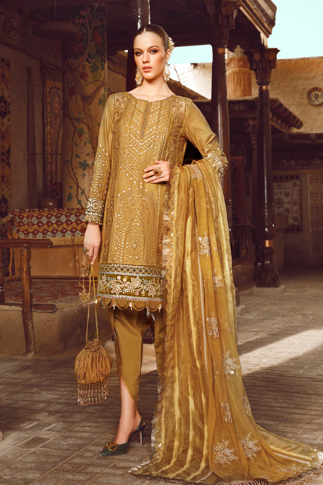 MARIA B EMBROIDED UNSTITCHED LAWN  D-2311-A