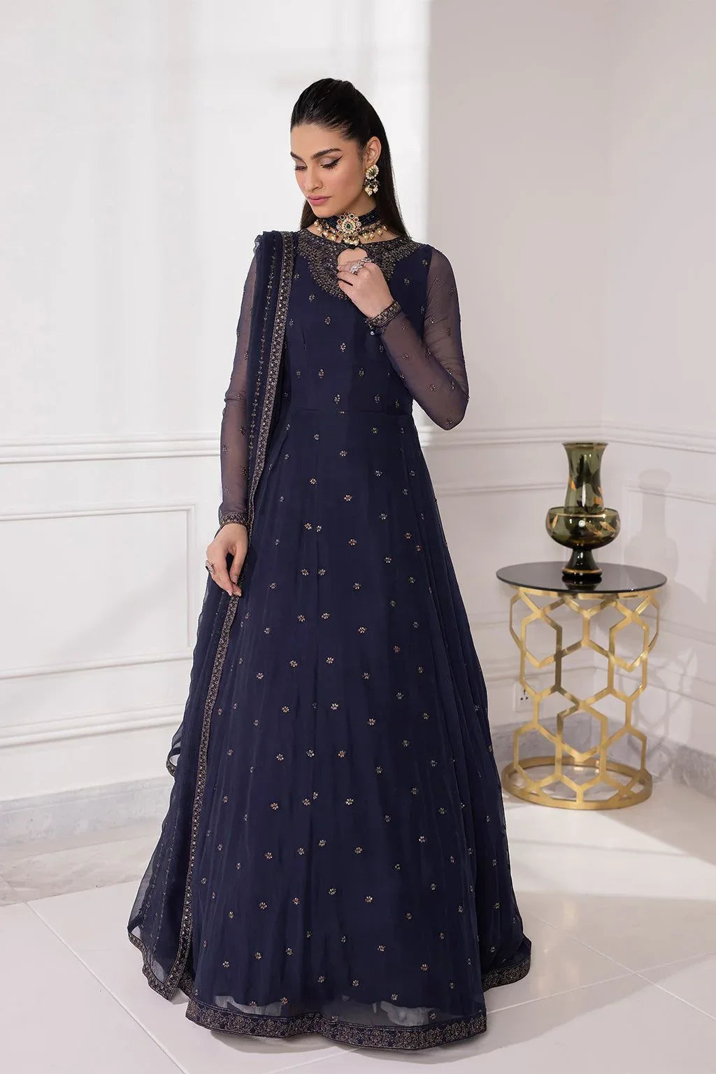 IZNIK | Admiral - Rang-e-Khaas