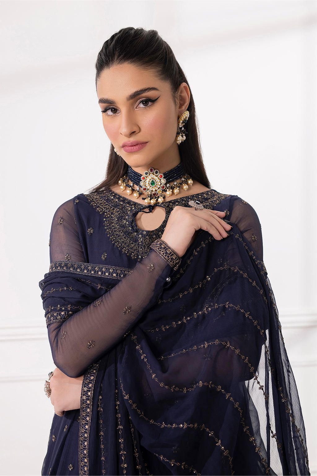 IZNIK | Admiral - Rang-e-Khaas