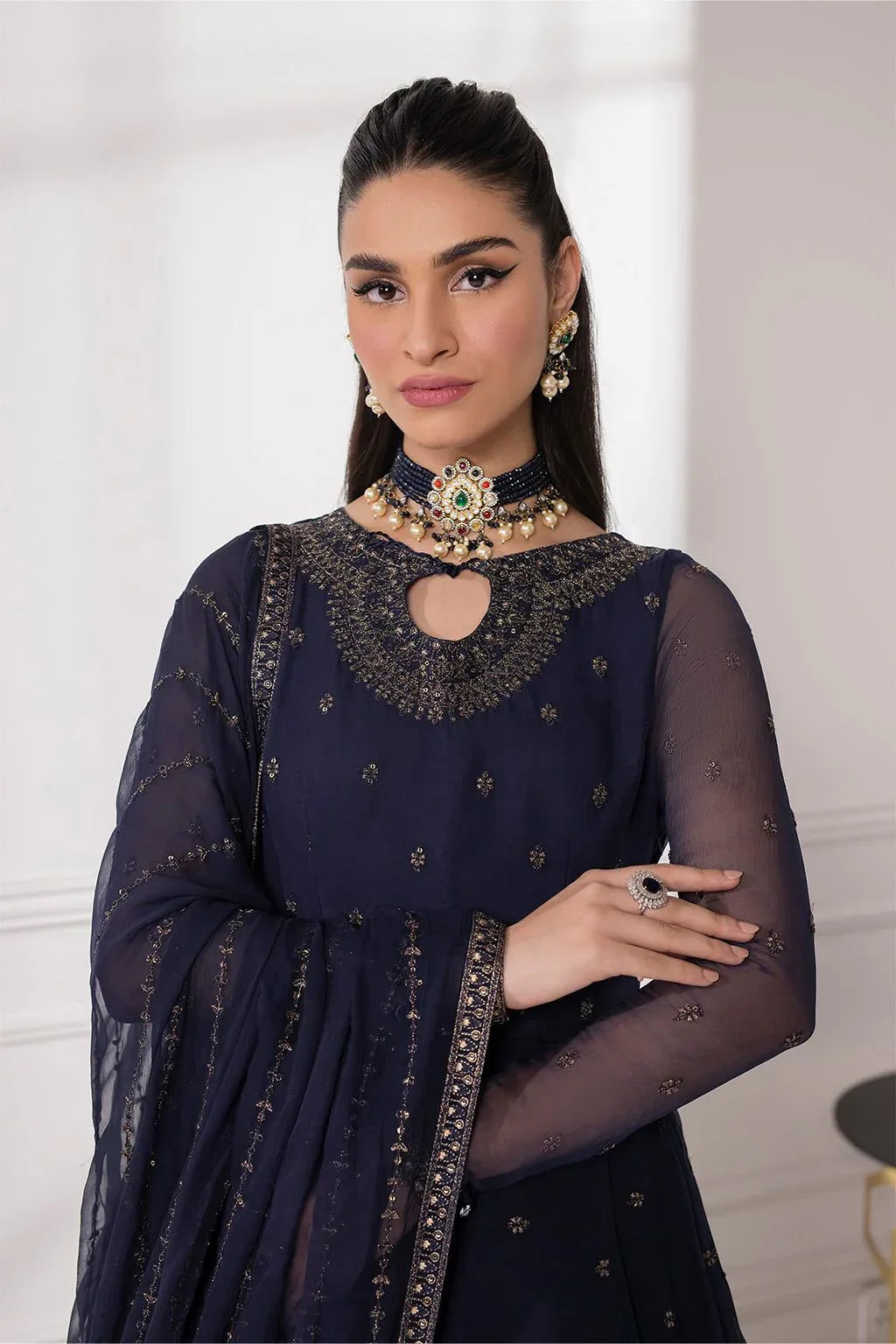 IZNIK | Admiral - Rang-e-Khaas